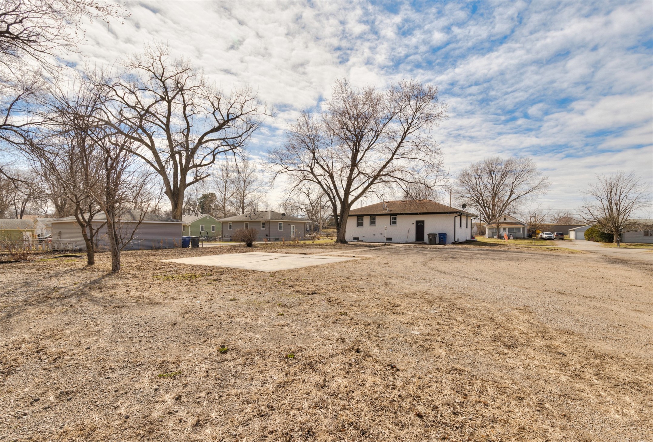 2419 E 23rd Street
