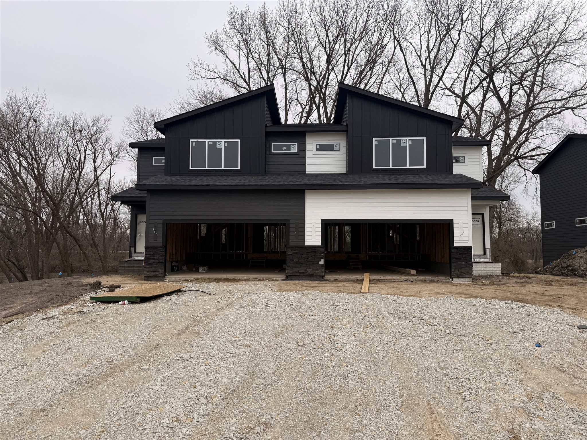 521 S 4th Street
