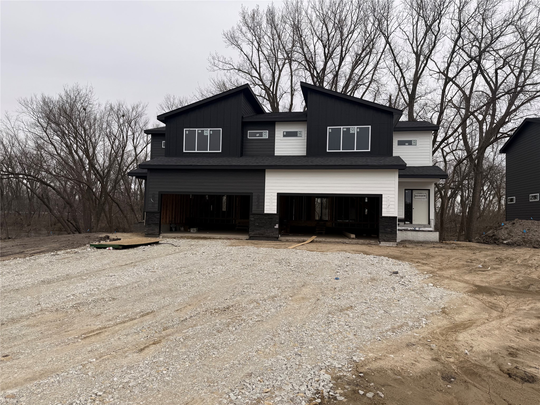 519 S 4th Street