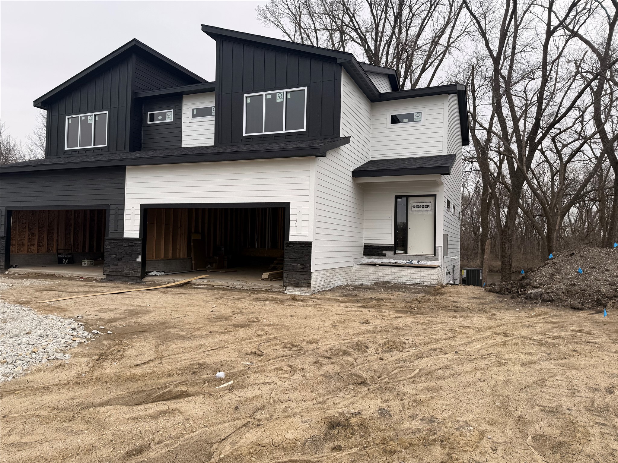 519 S 4th Street