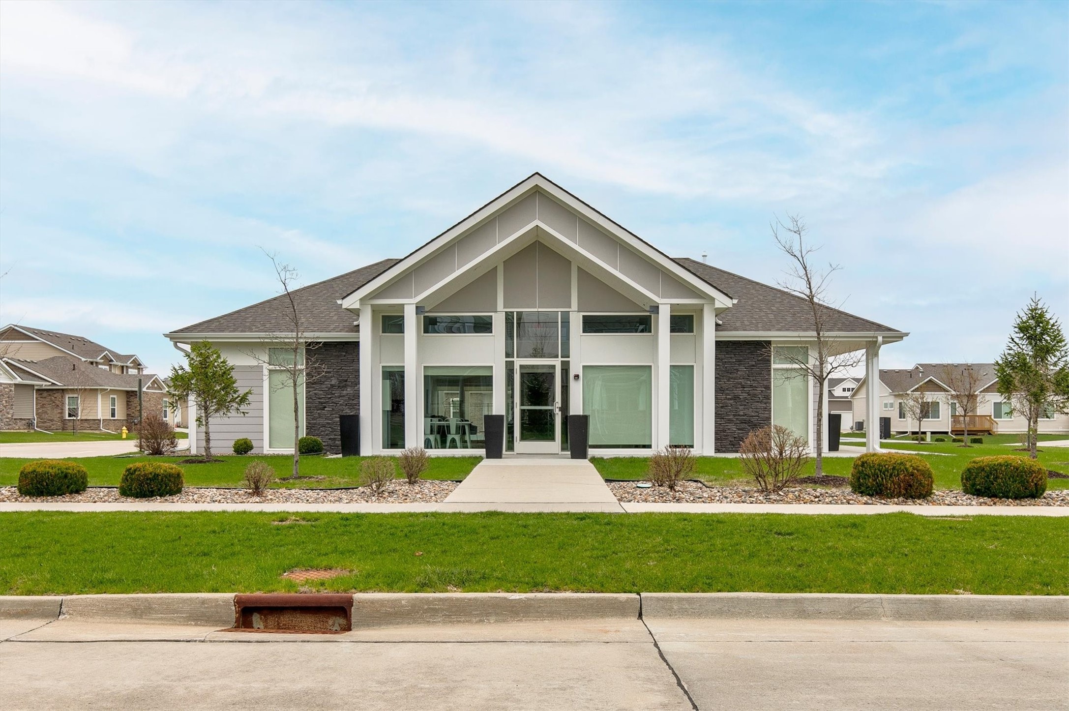 8943 Nelle Lane