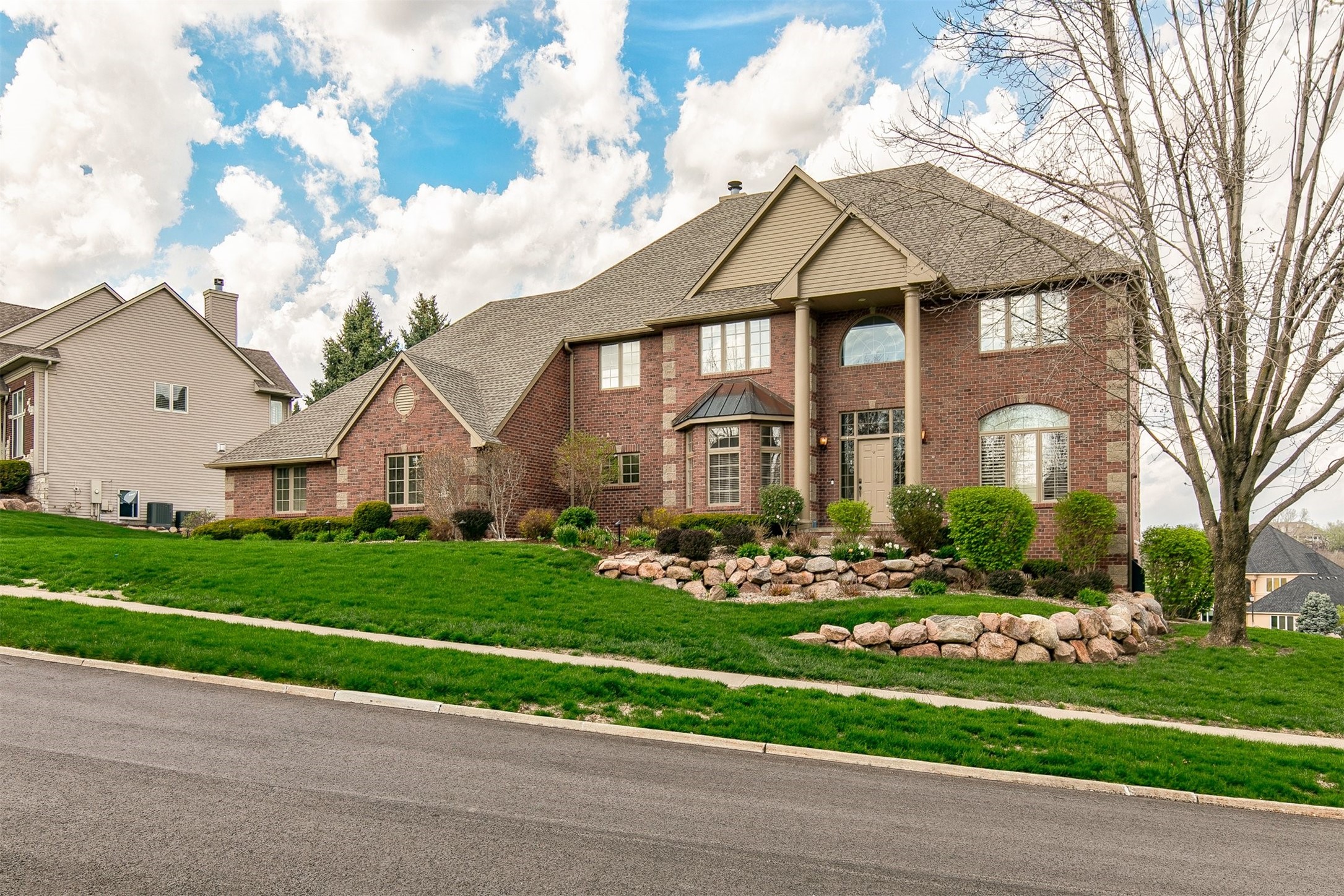 5515 Little Leaf Trail