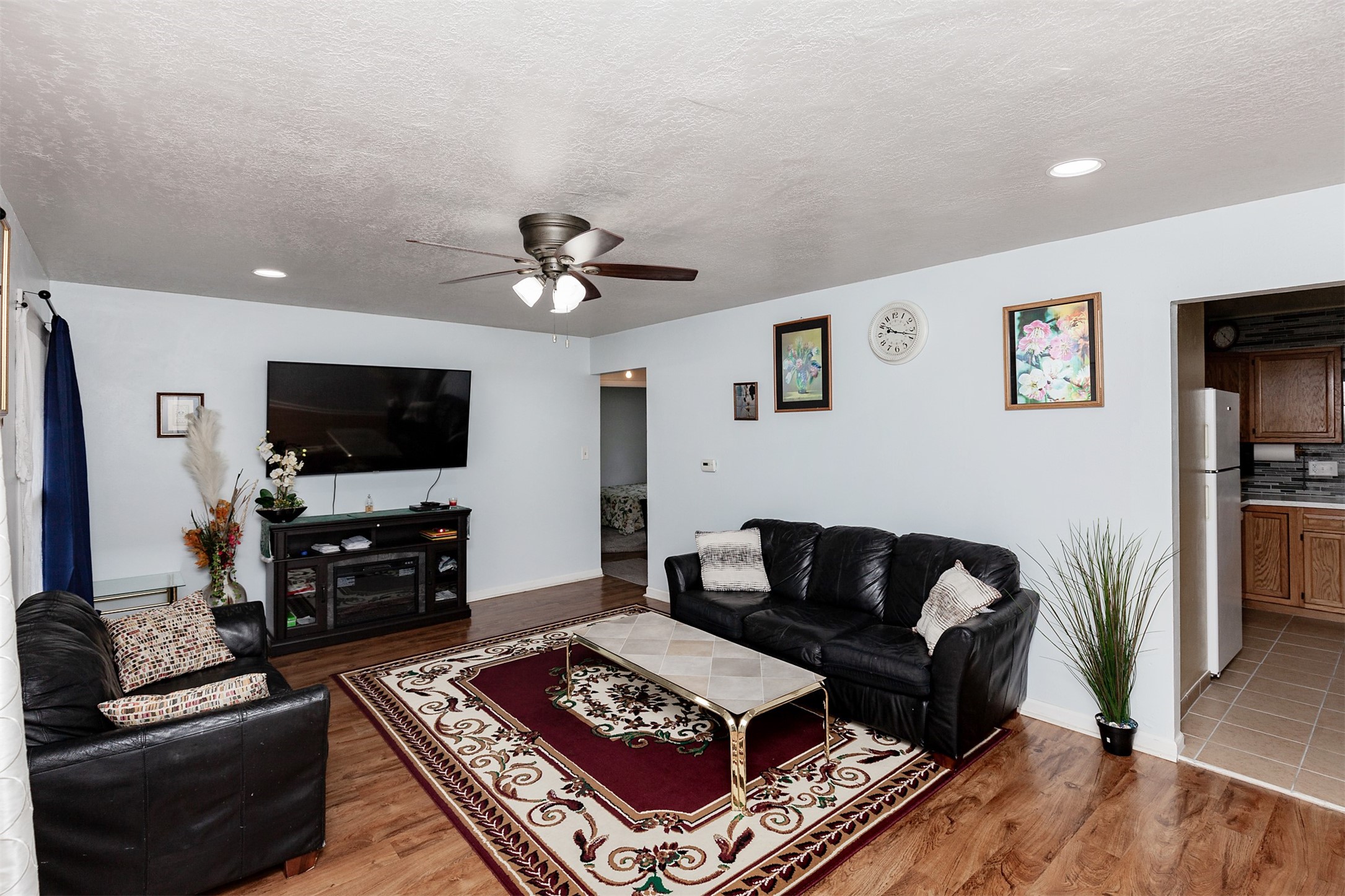1345 E 16th Street