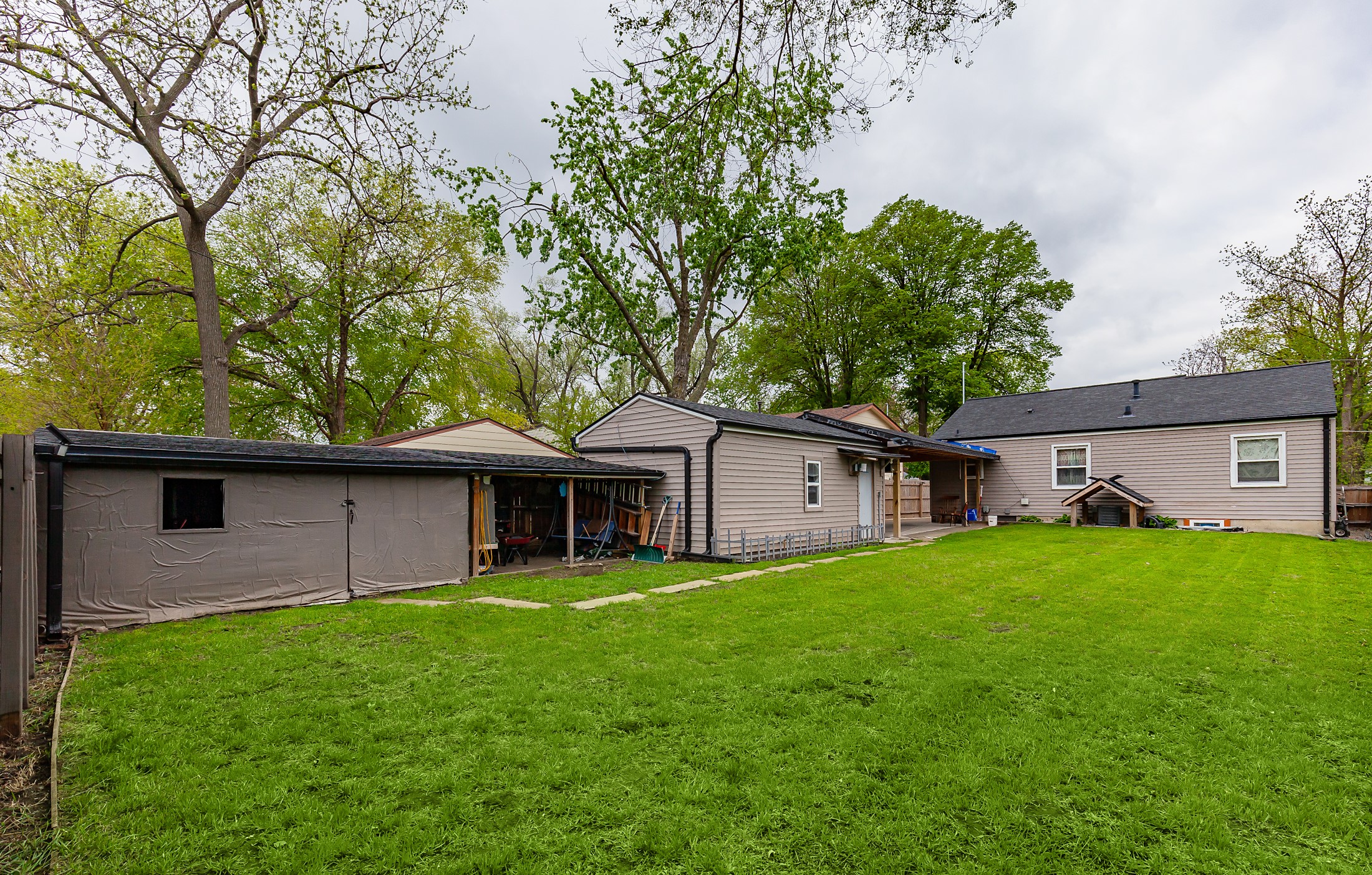 1345 E 16th Street