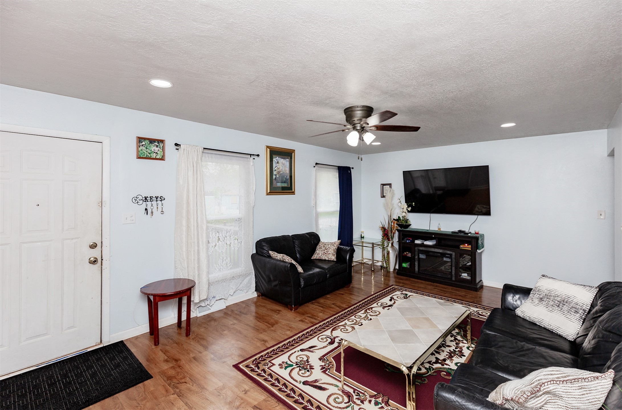 1345 E 16th Street