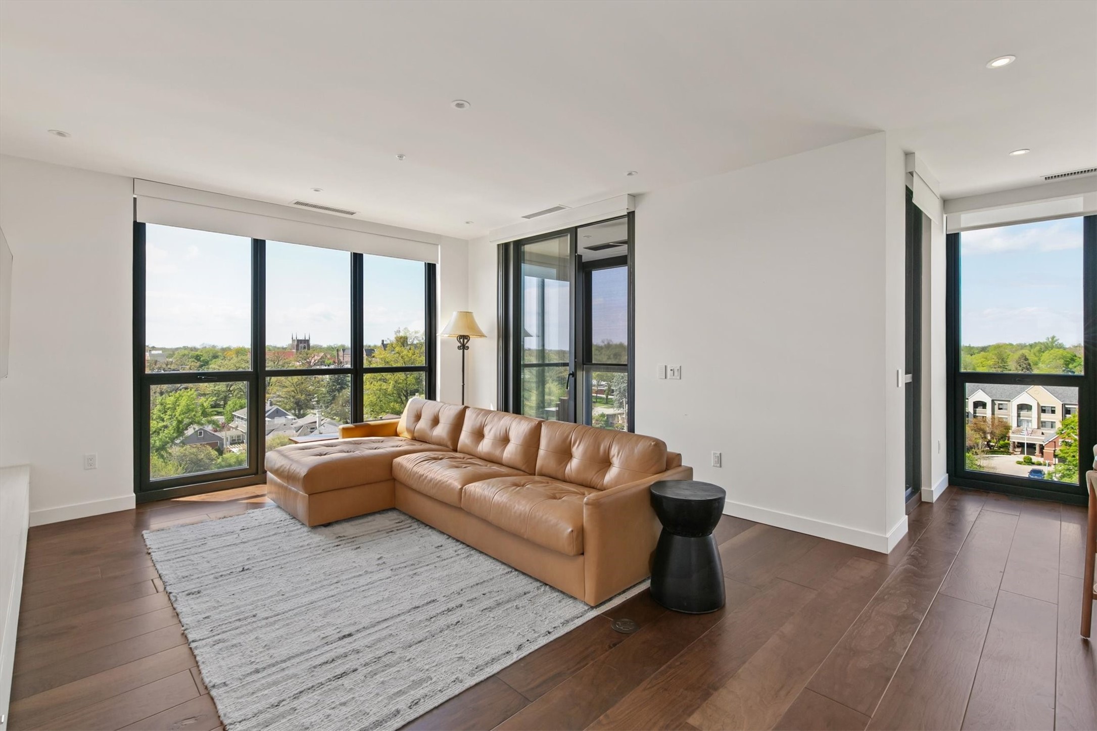 3750 Grand Avenue 501