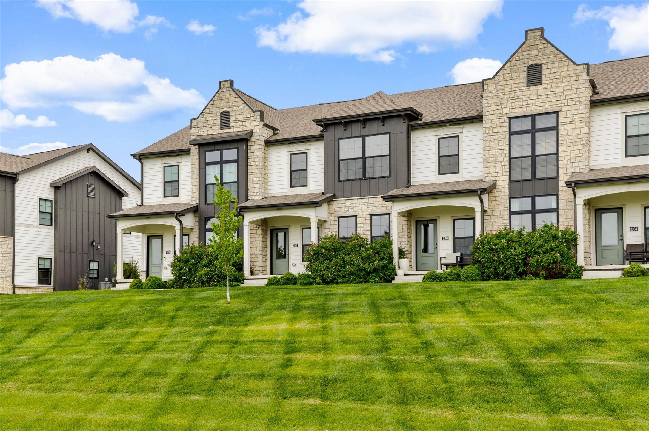 6460 Galleria Drive 3102