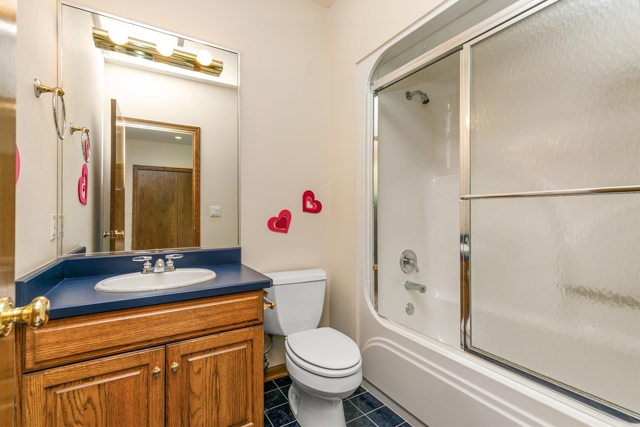 5576 Glen Oaks Point