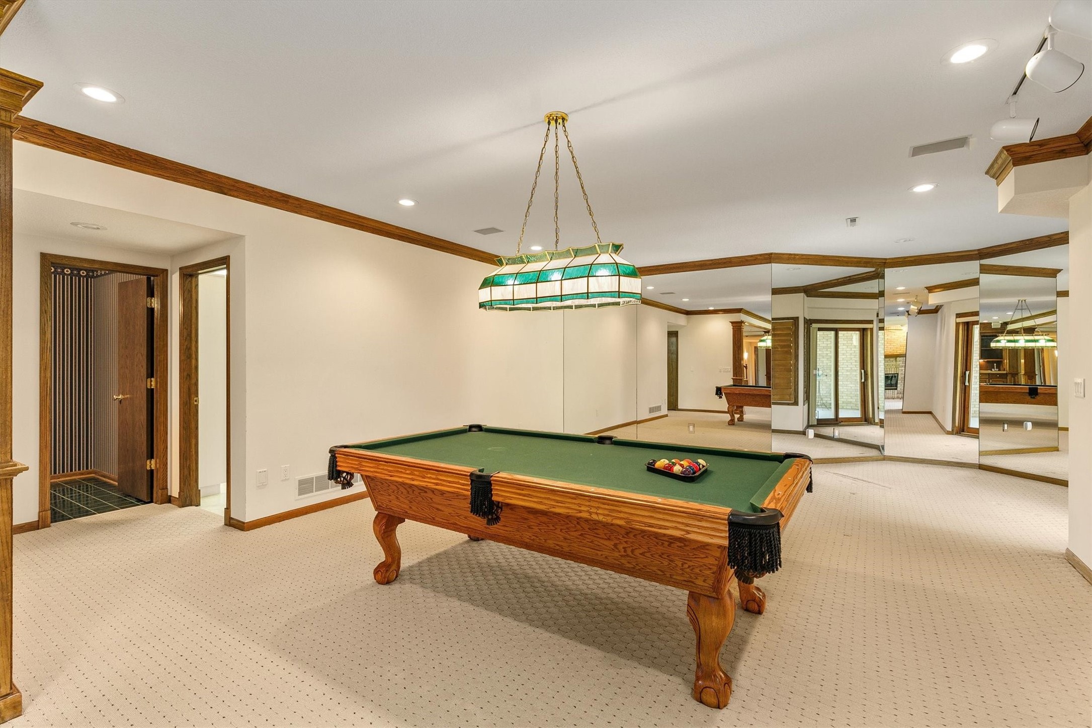 5576 Glen Oaks Point