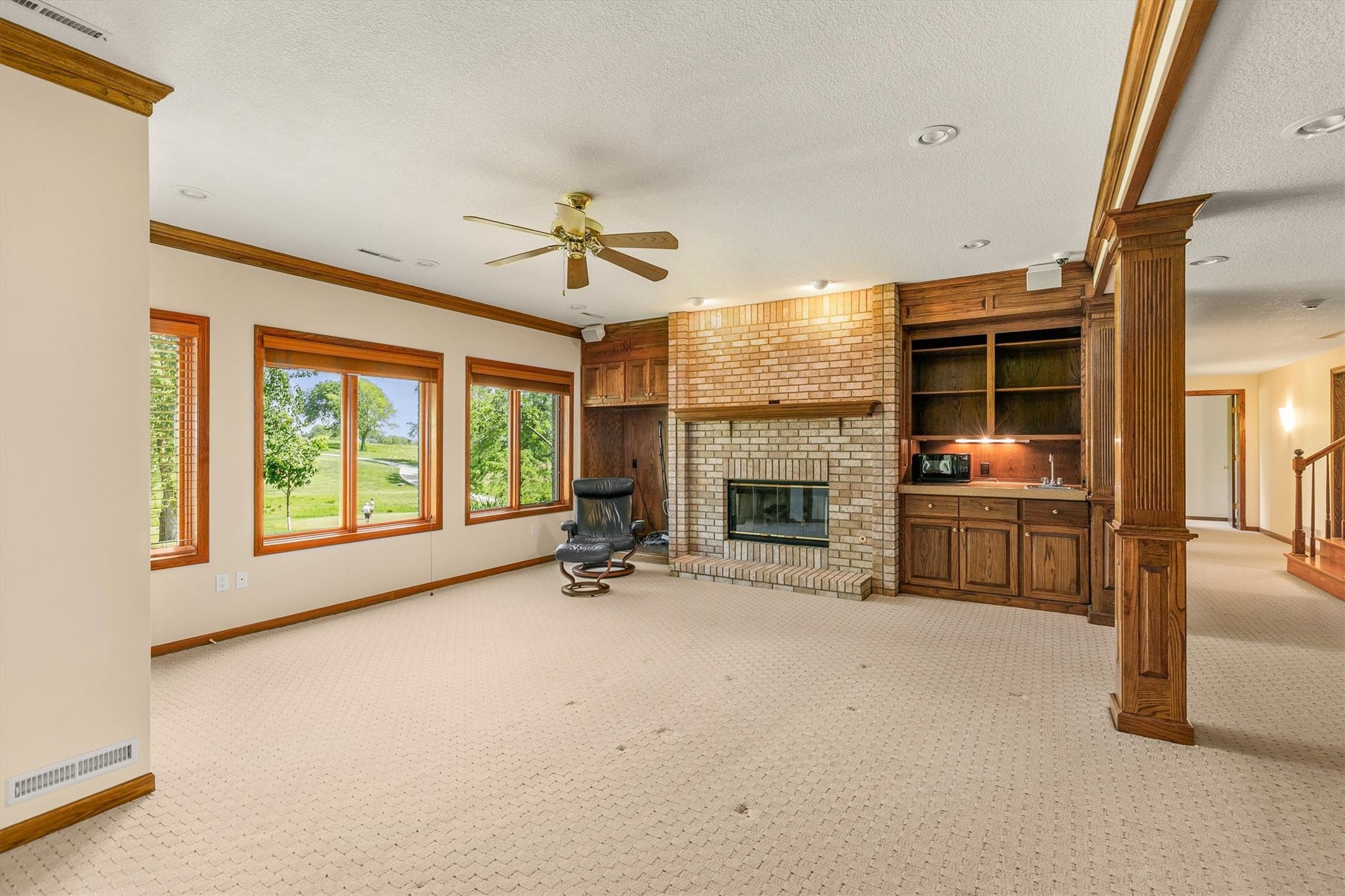 5576 Glen Oaks Point