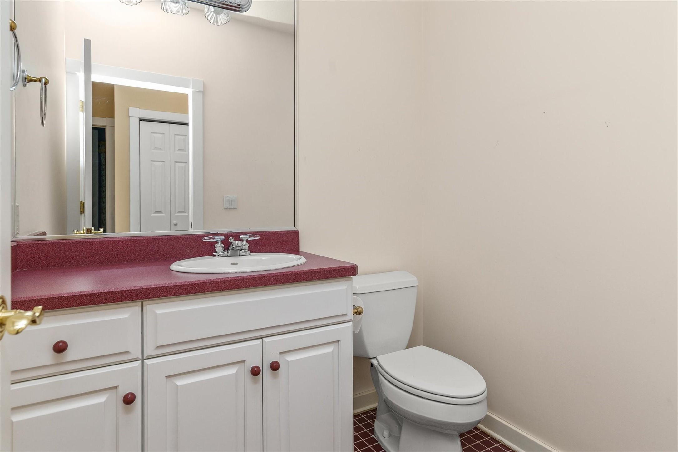 5576 Glen Oaks Point