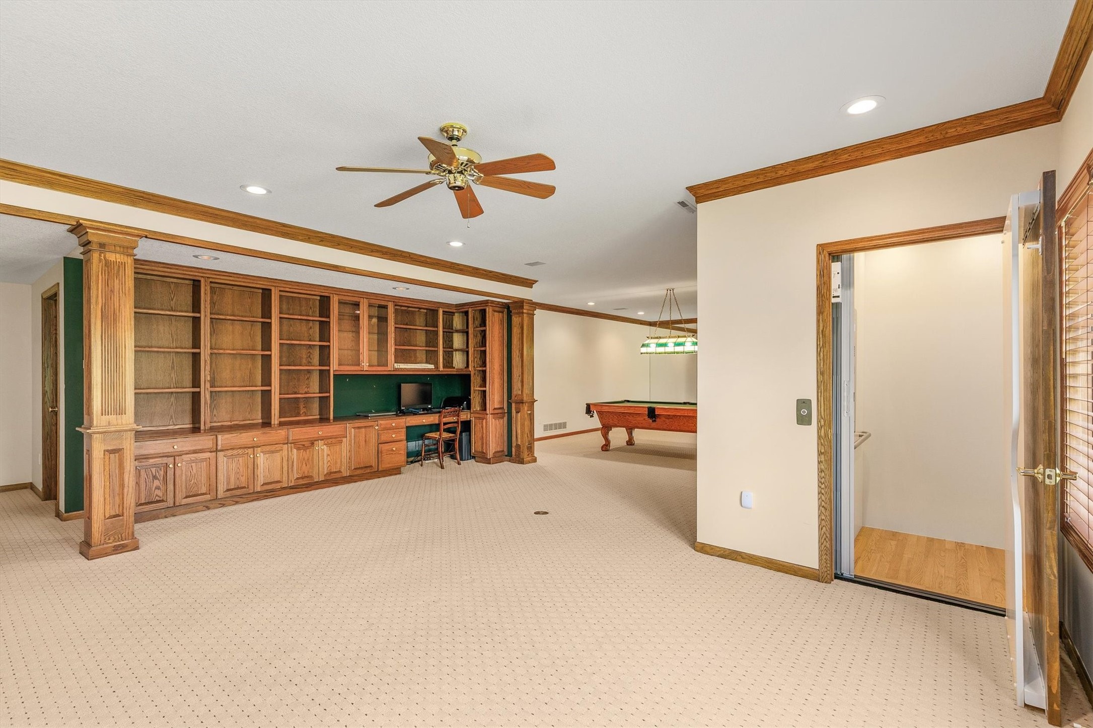 5576 Glen Oaks Point