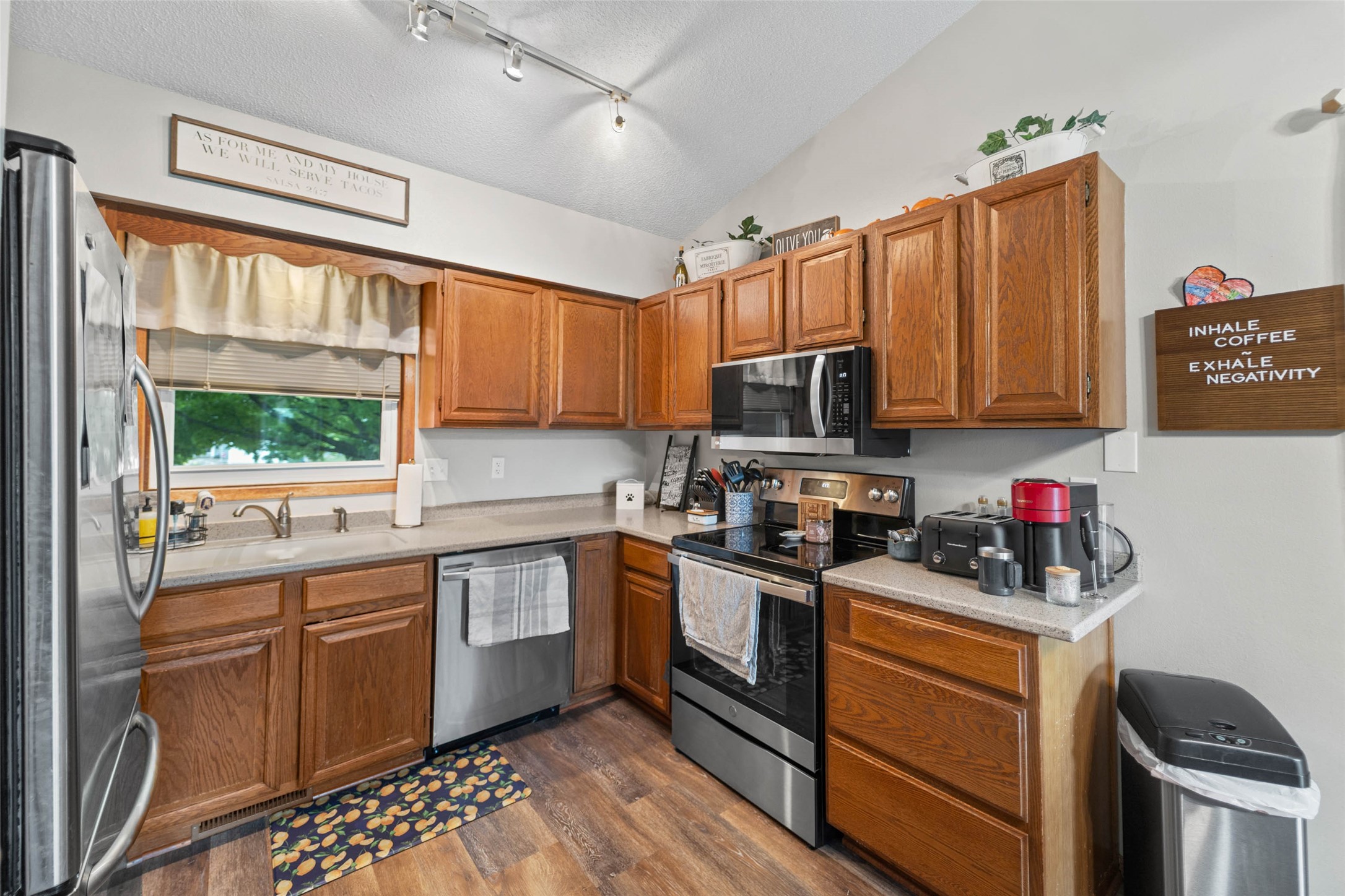 8425 Sharon Circle