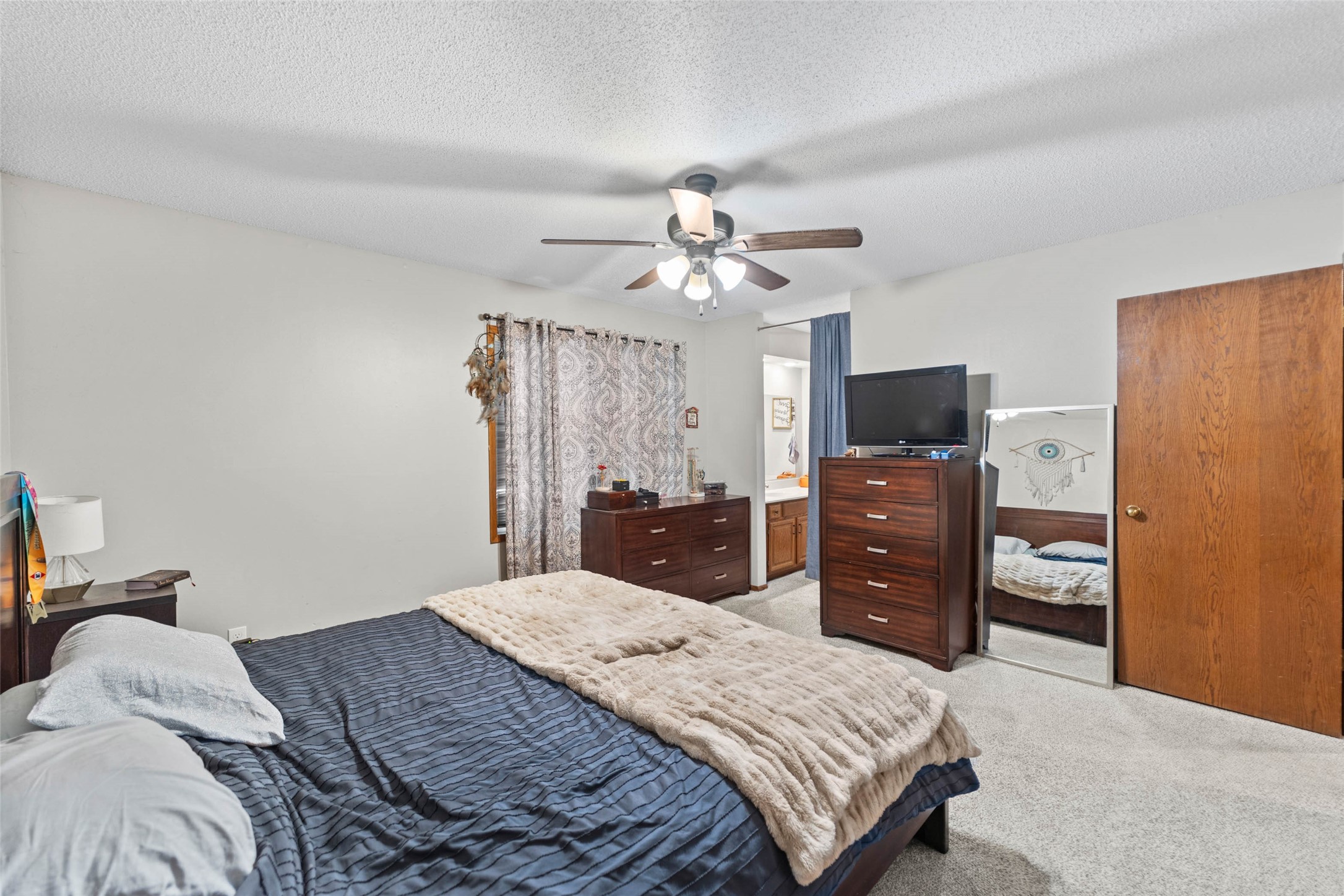 8425 Sharon Circle