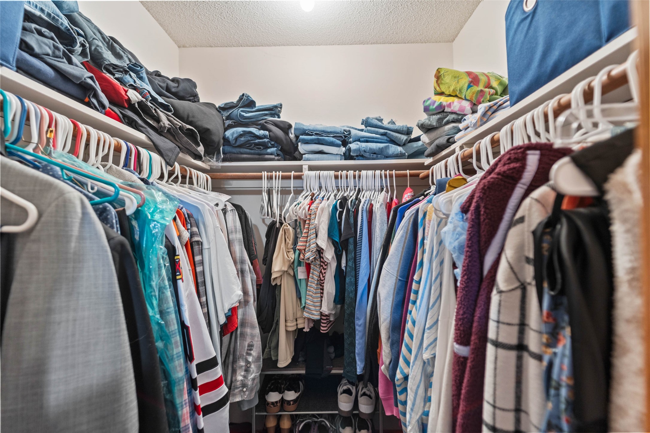 8425 Sharon Circle