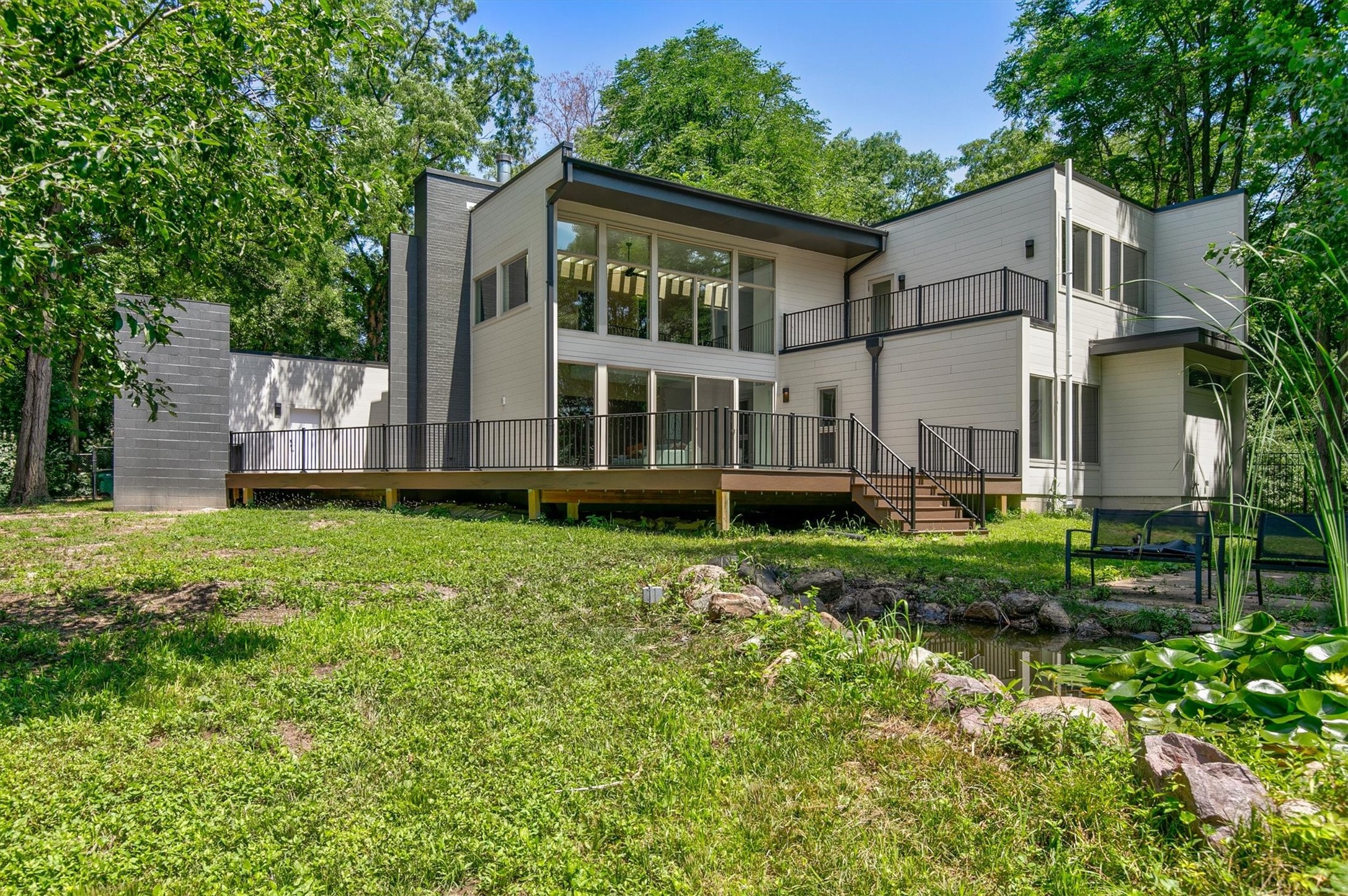 8830 NW 35th Street