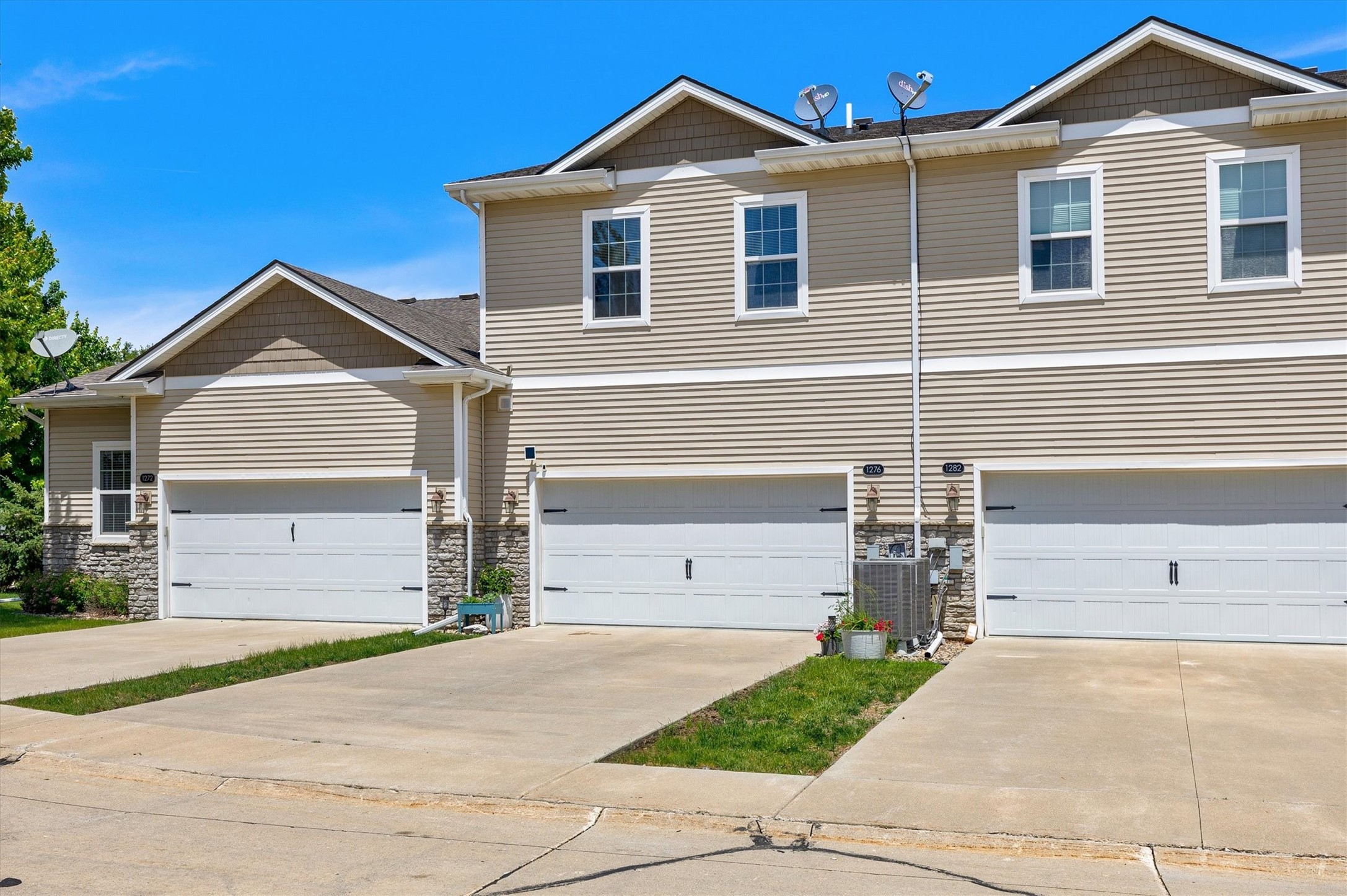 1276 SE Williams Court