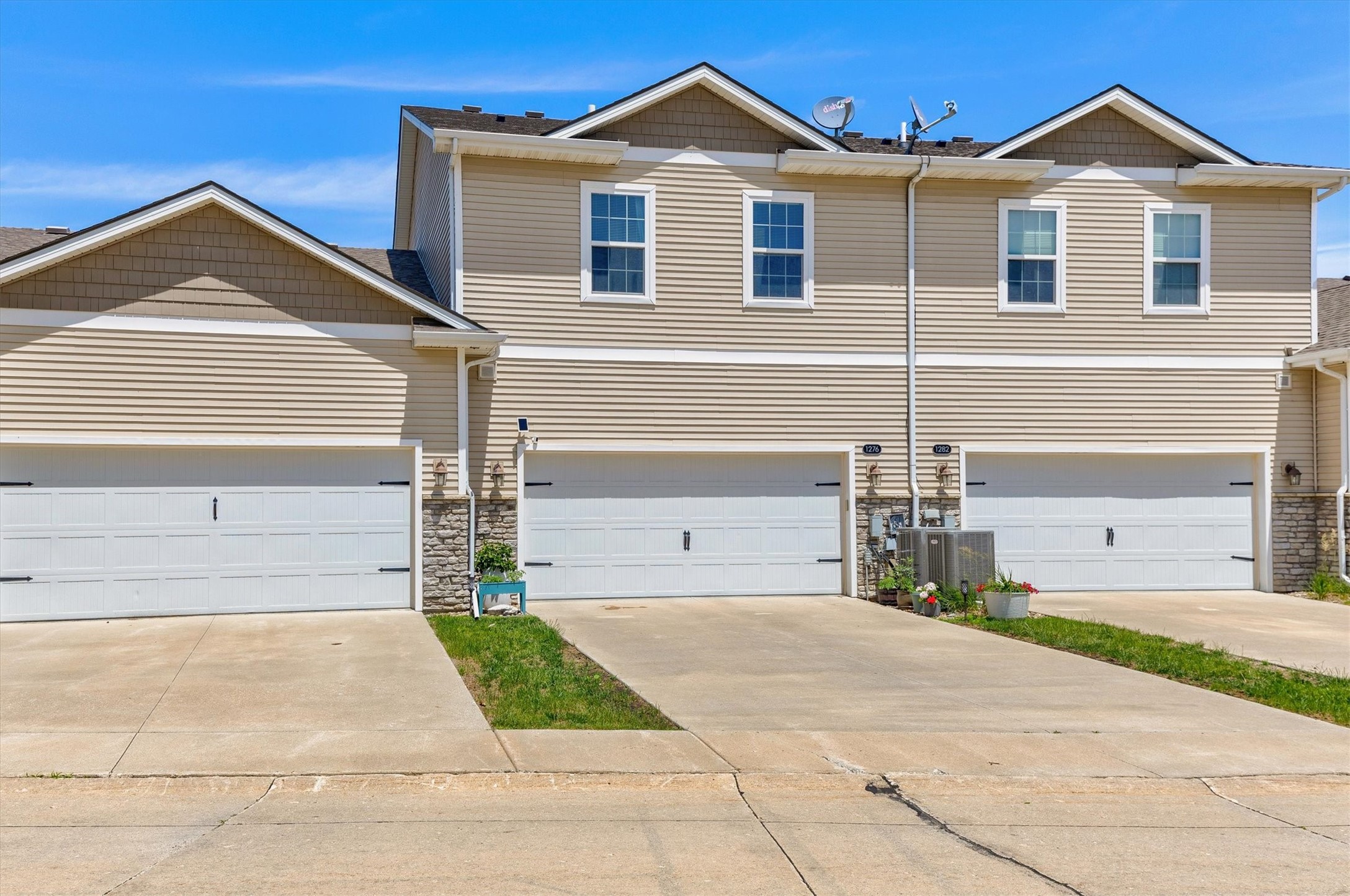 1276 SE Williams Court