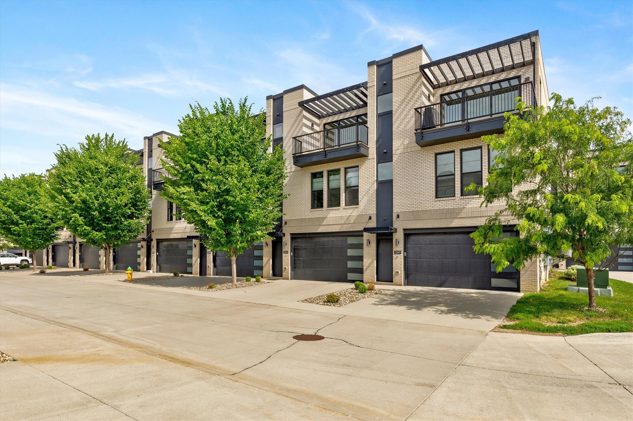 1343 Keosauqua Way