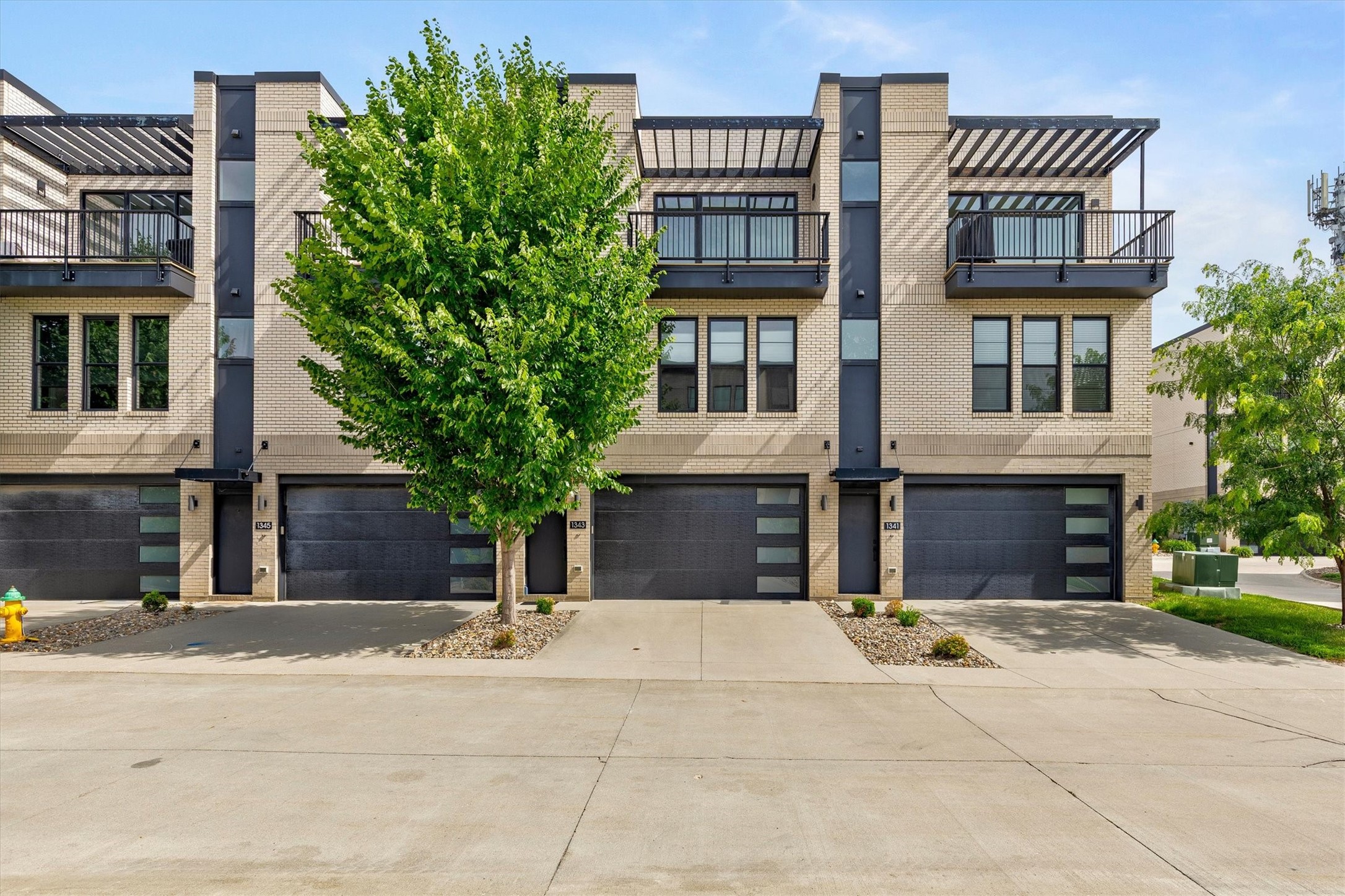 1343 Keosauqua Way
