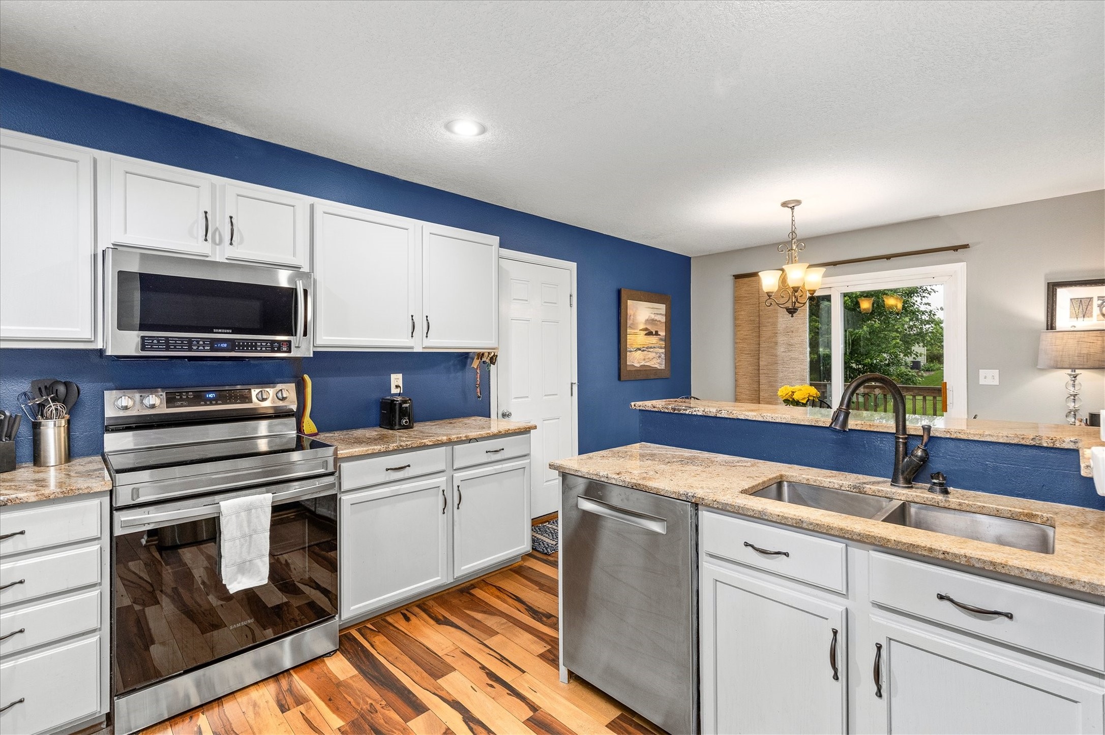 123 Dooley Court SW