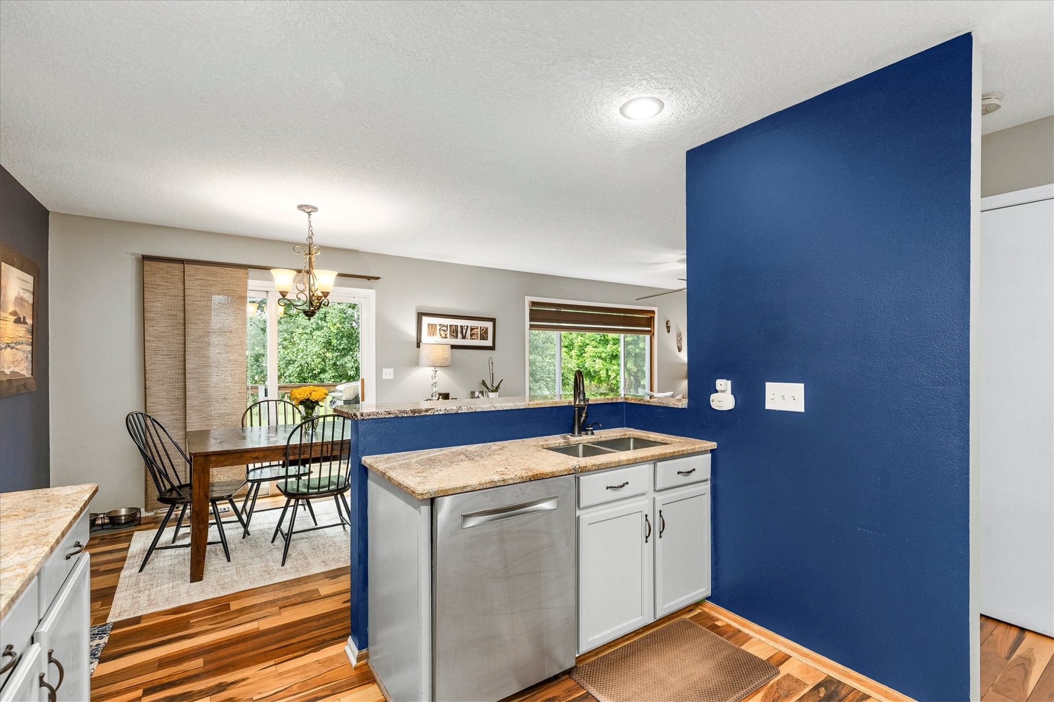 123 Dooley Court SW