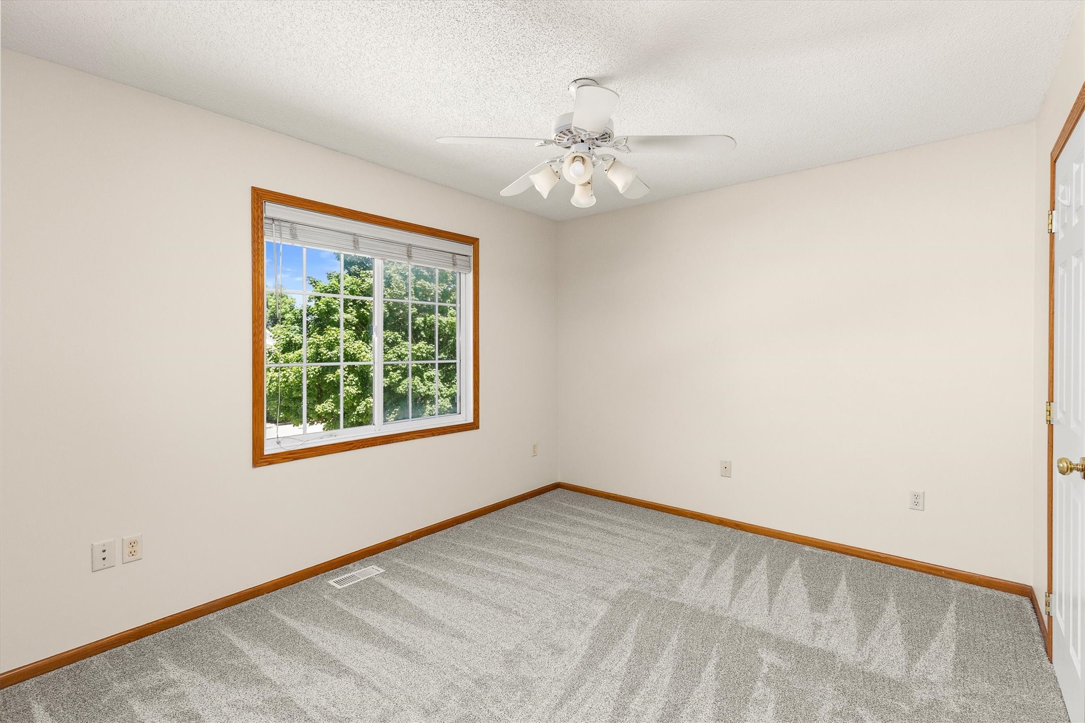 2165 Ridgeview Circle
