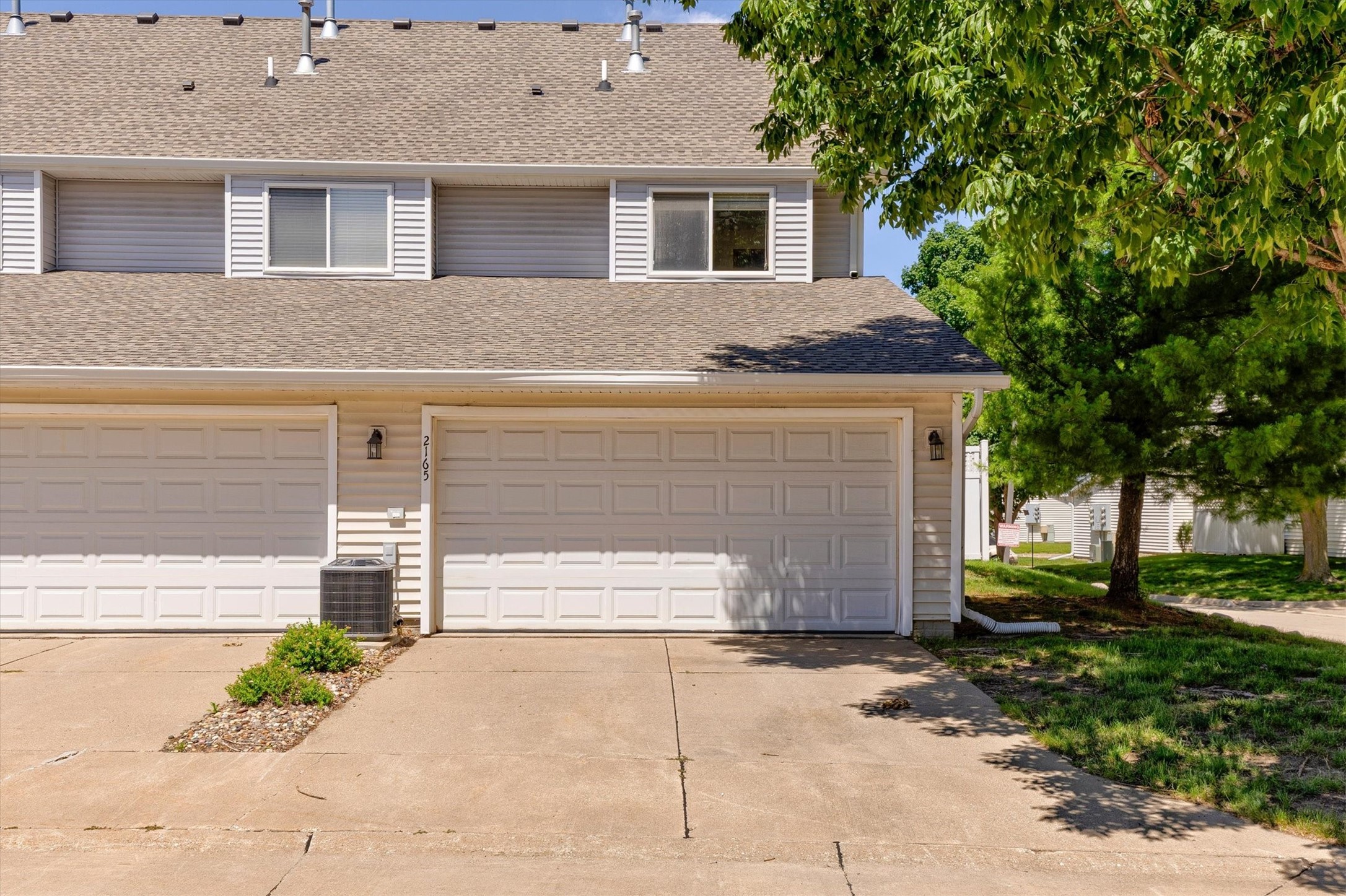2165 Ridgeview Circle