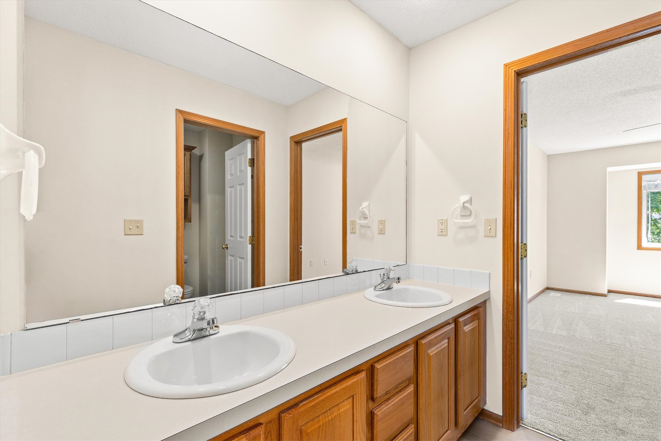 2165 Ridgeview Circle