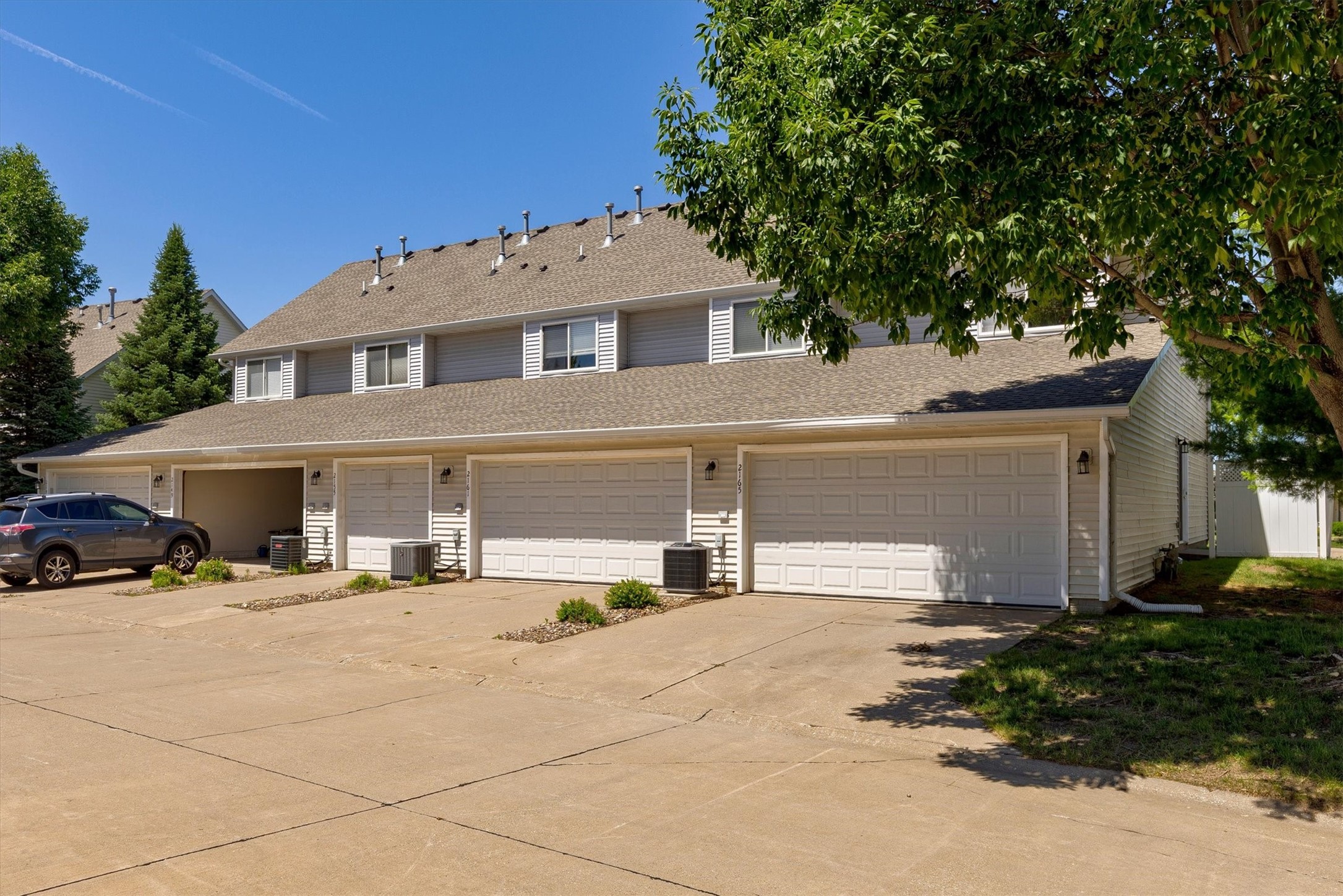 2165 Ridgeview Circle