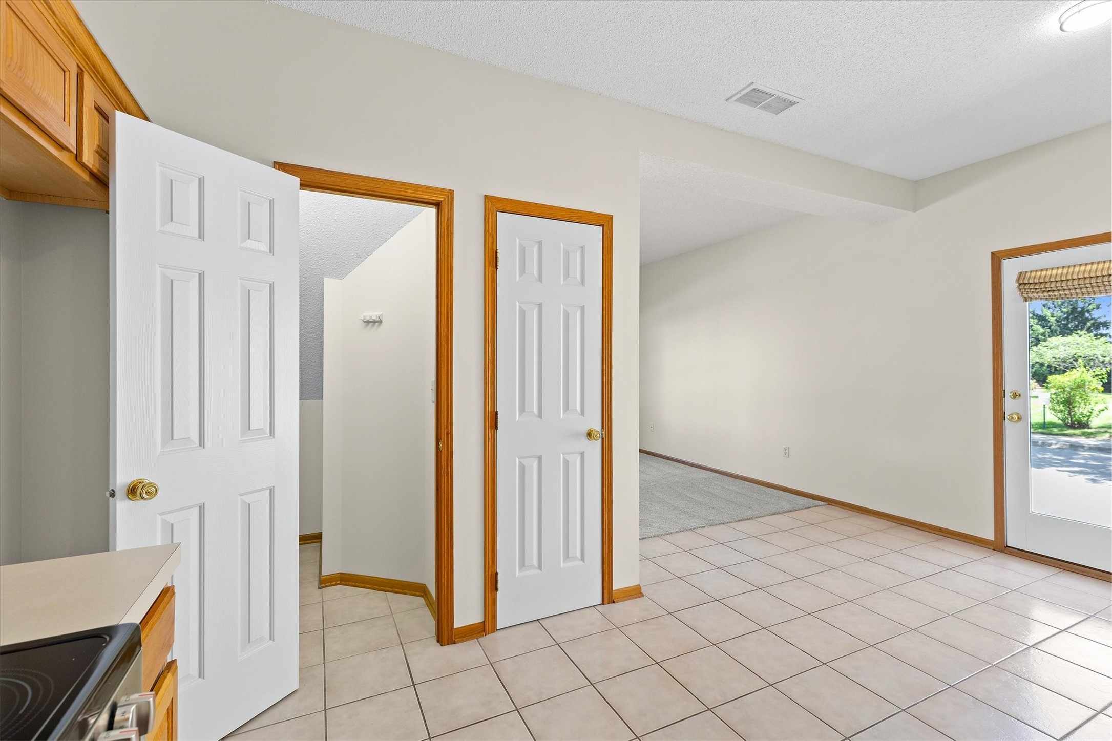 2165 Ridgeview Circle