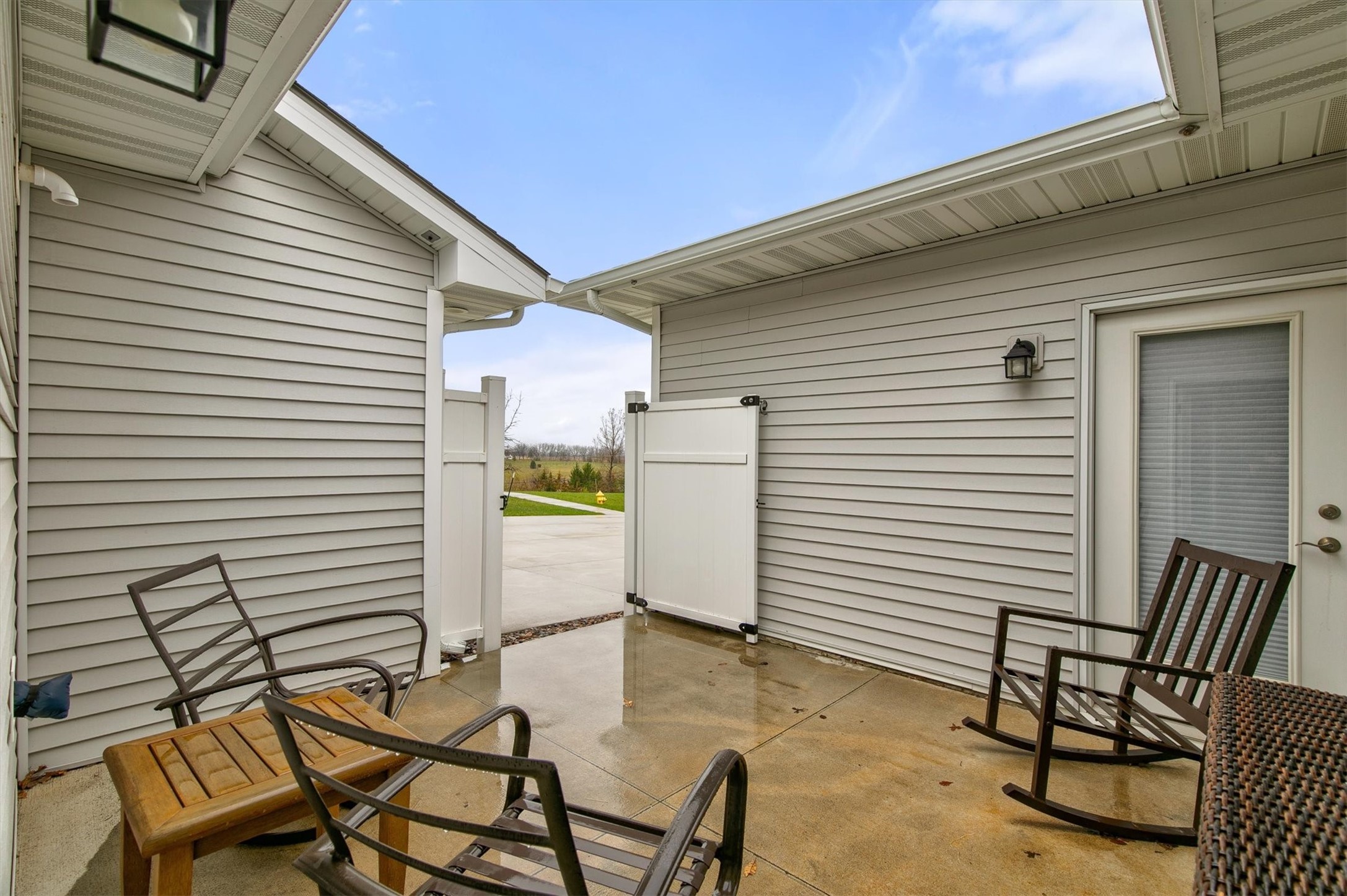 8943 Nelle Lane