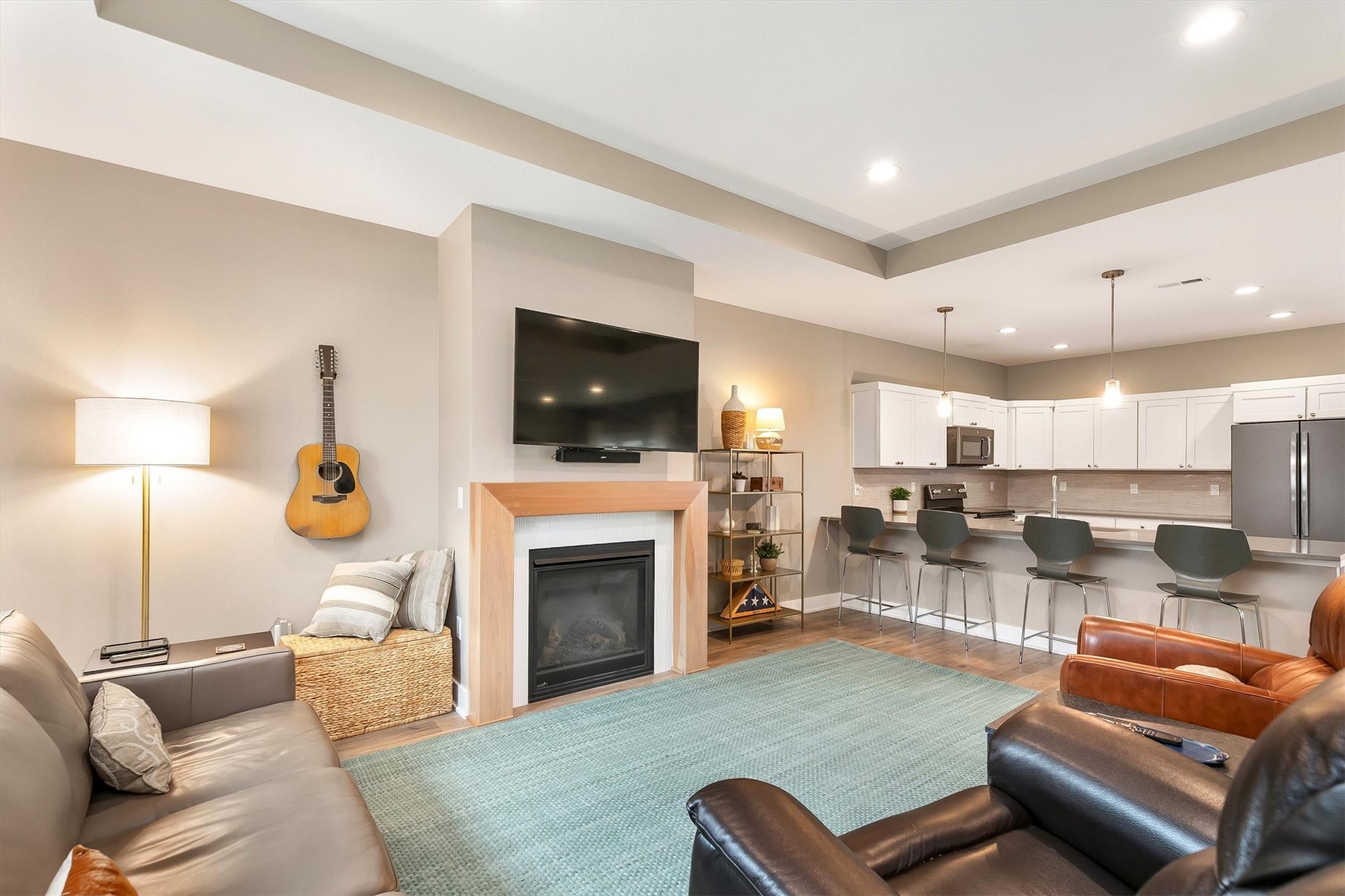 8943 Nelle Lane