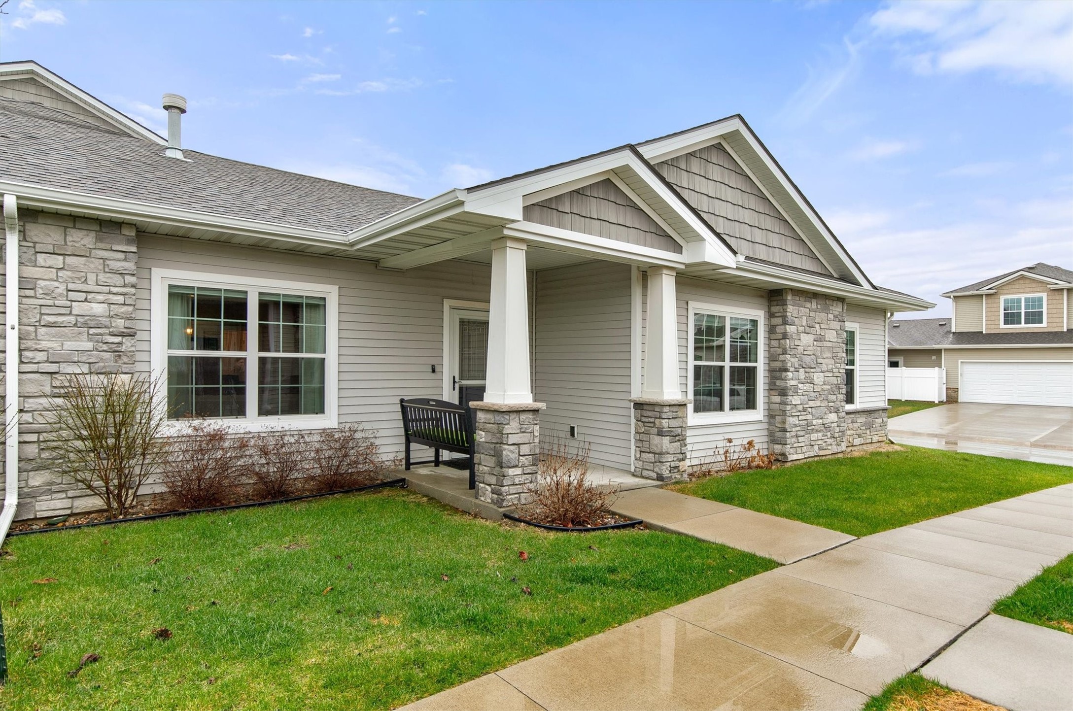 8943 Nelle Lane
