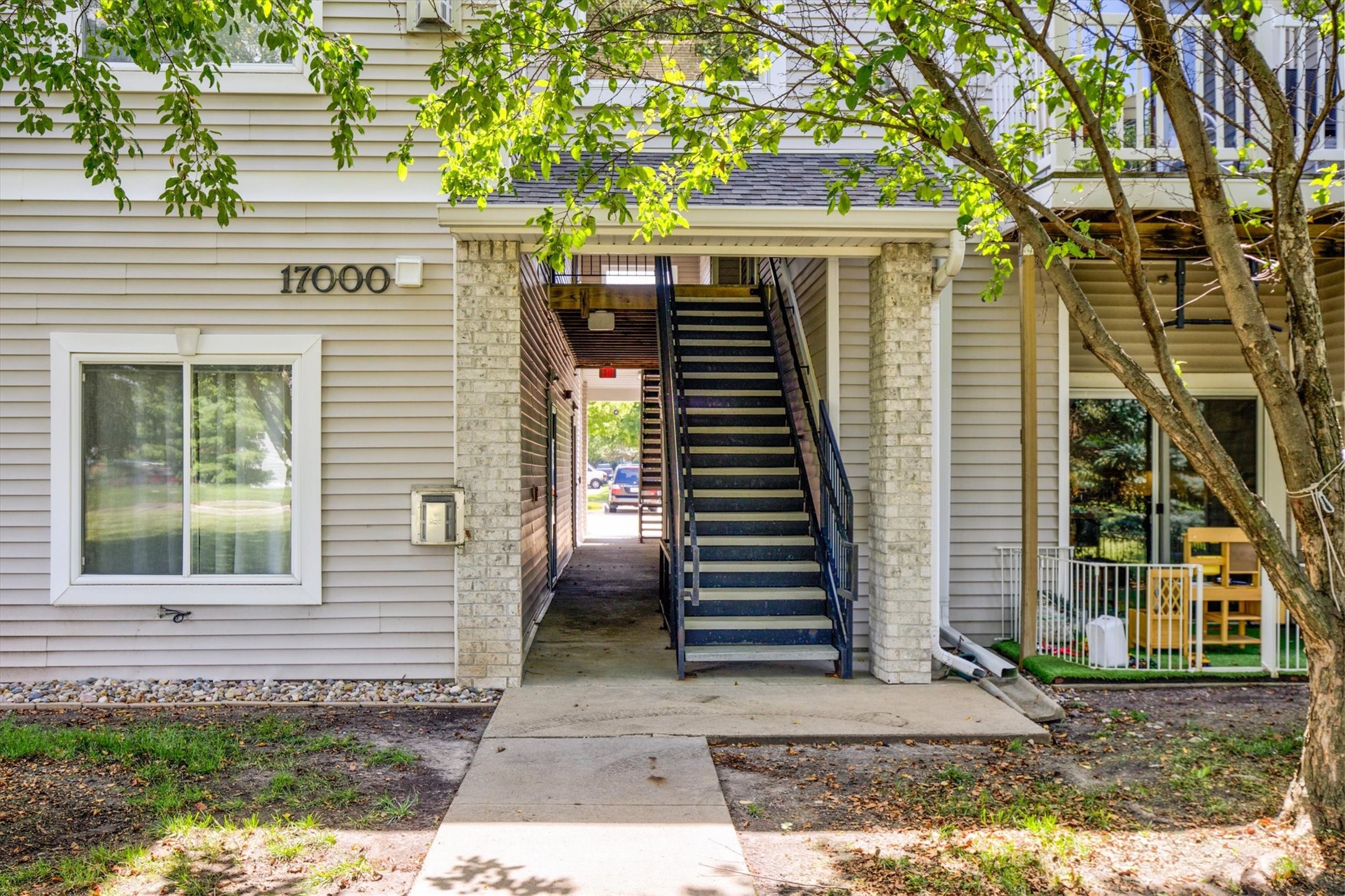 8601 Westown Parkway 17207