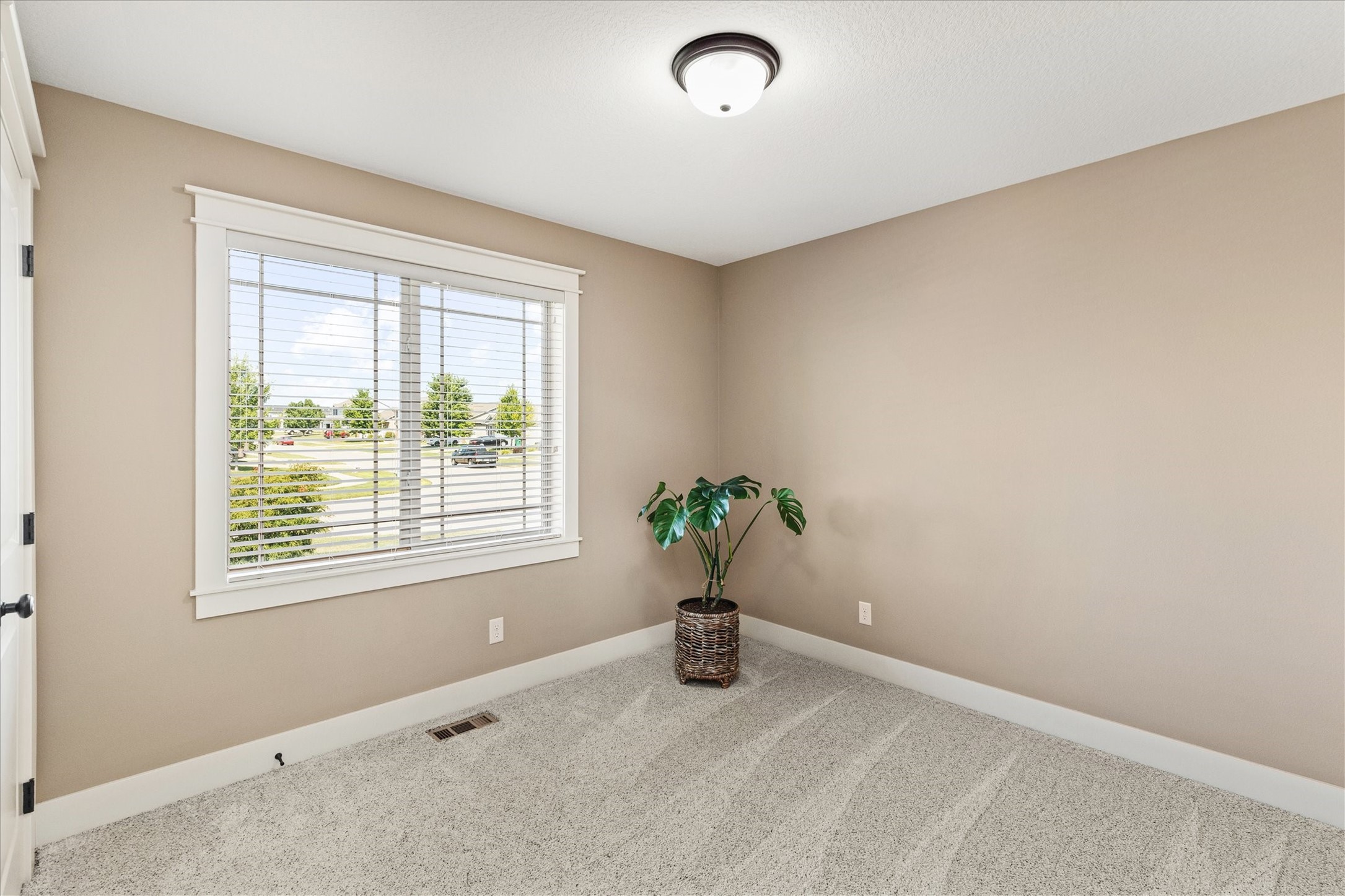 2505 NE Ewing Court