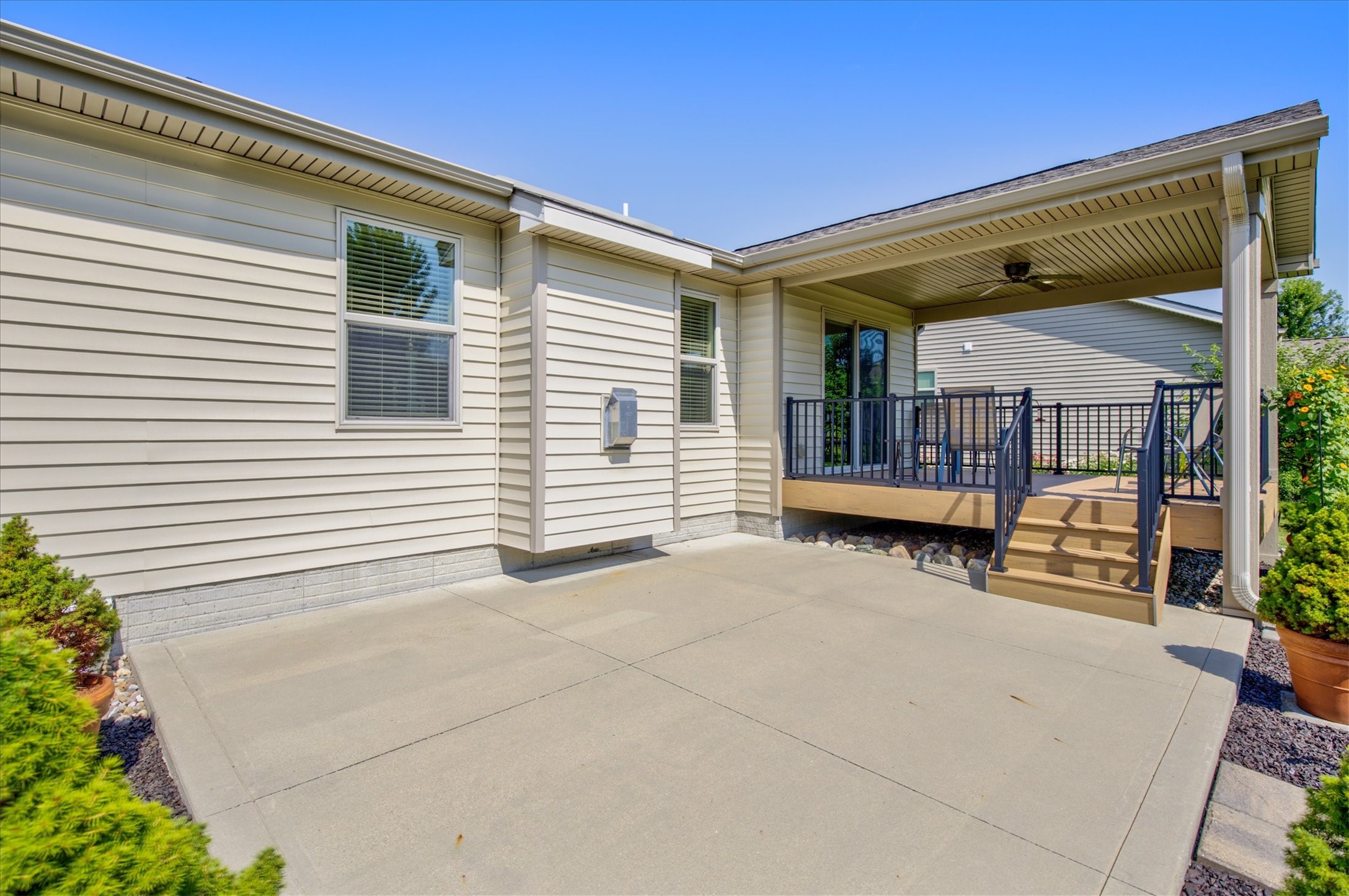 2505 NE Ewing Court
