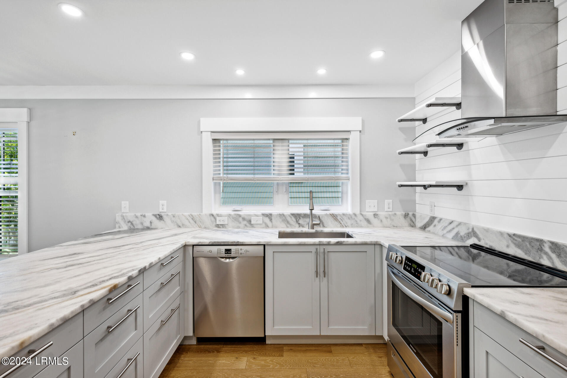 625 Spanish Wells Road Unit: 5