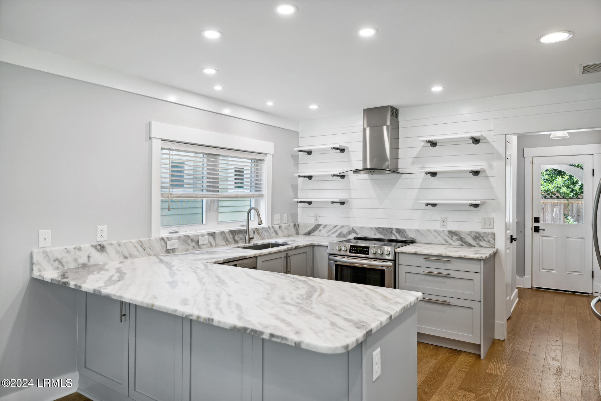 625 Spanish Wells Road Unit: 5