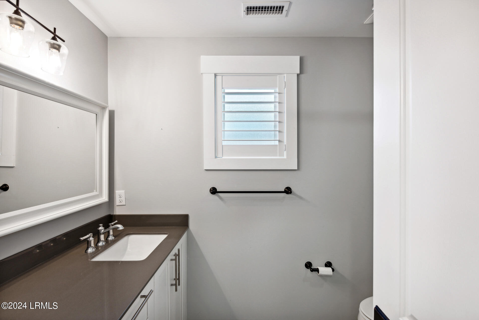 625 Spanish Wells Road Unit: 5