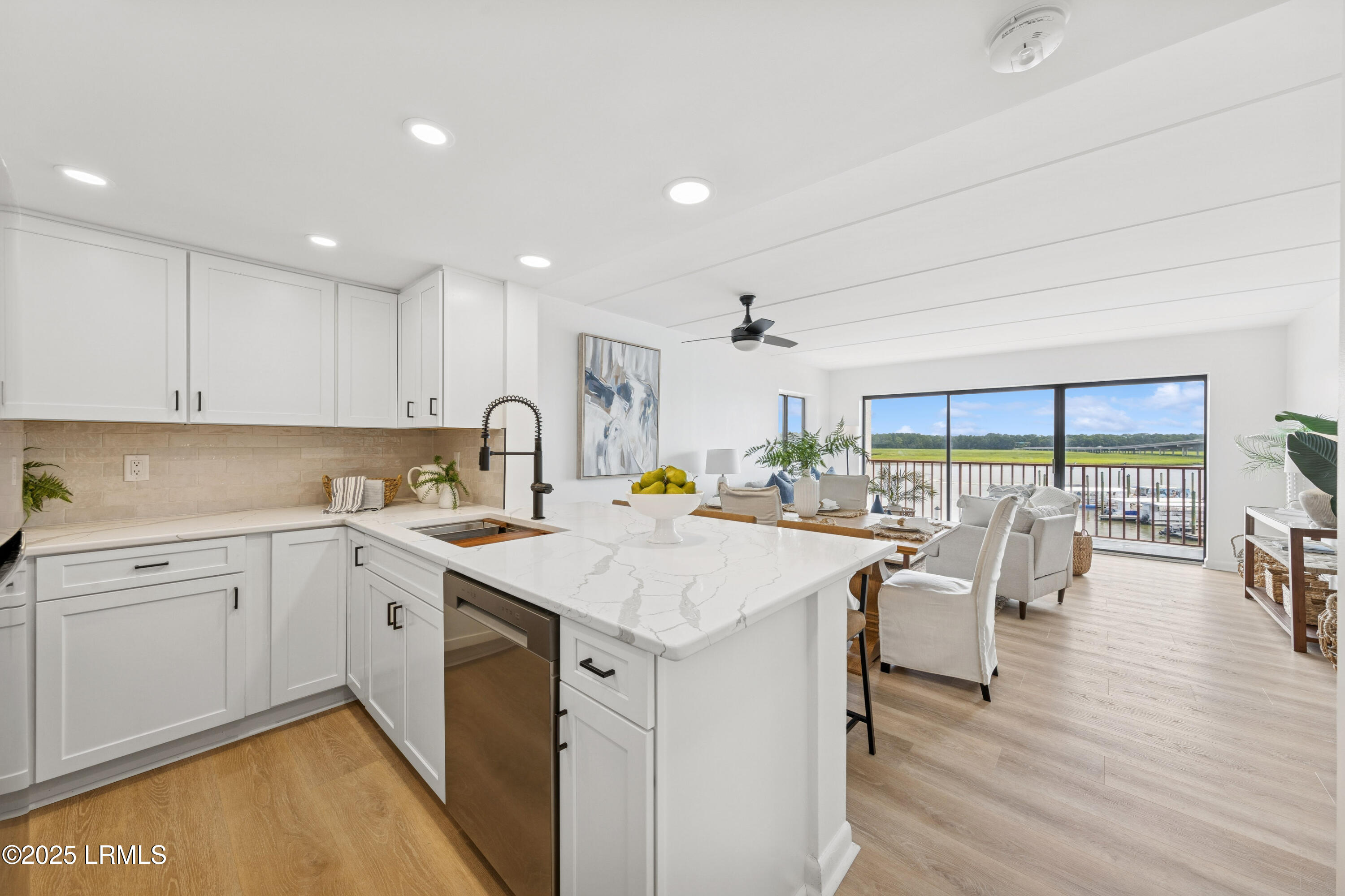 100 Helmsman Way 312