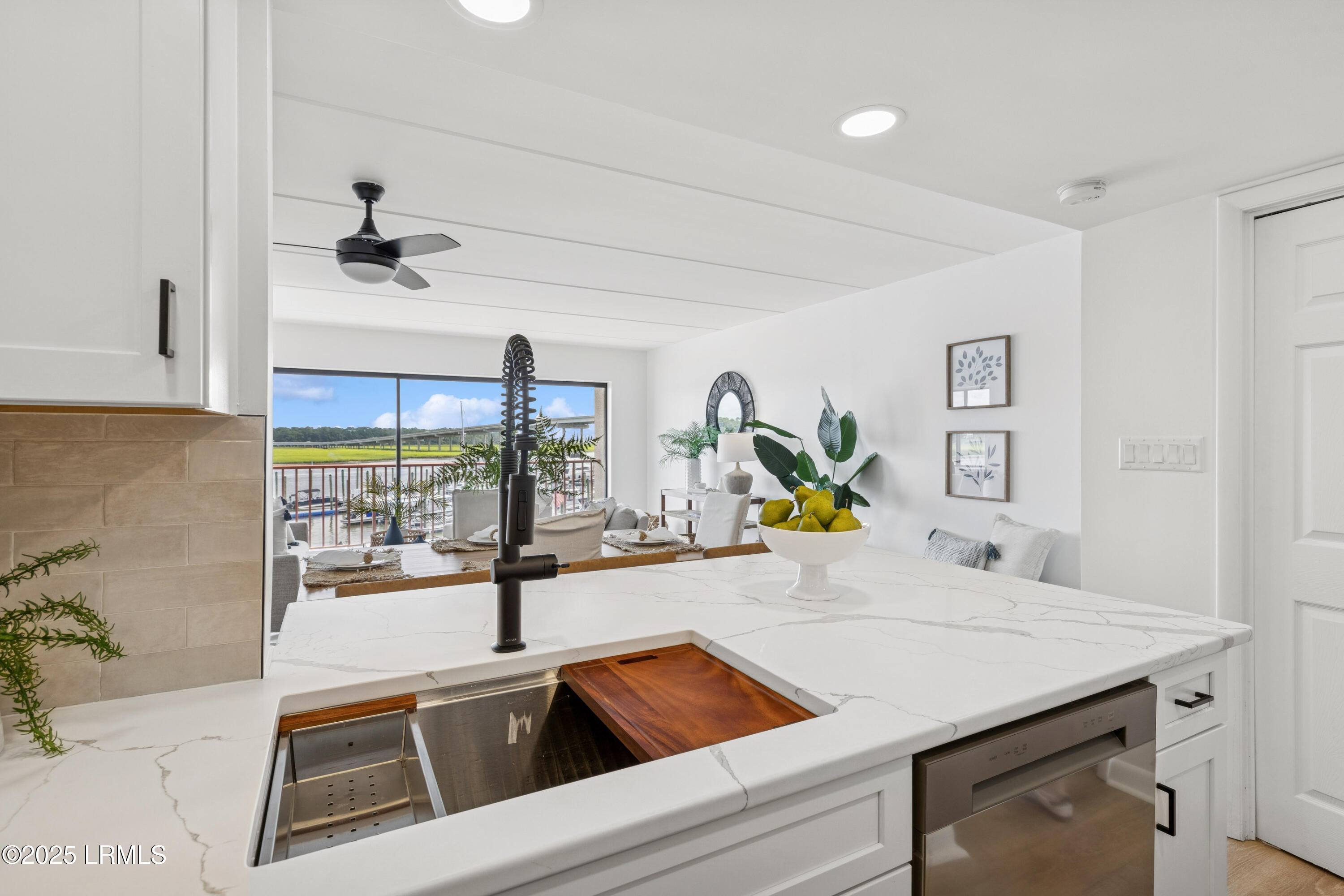 100 Helmsman Way 312