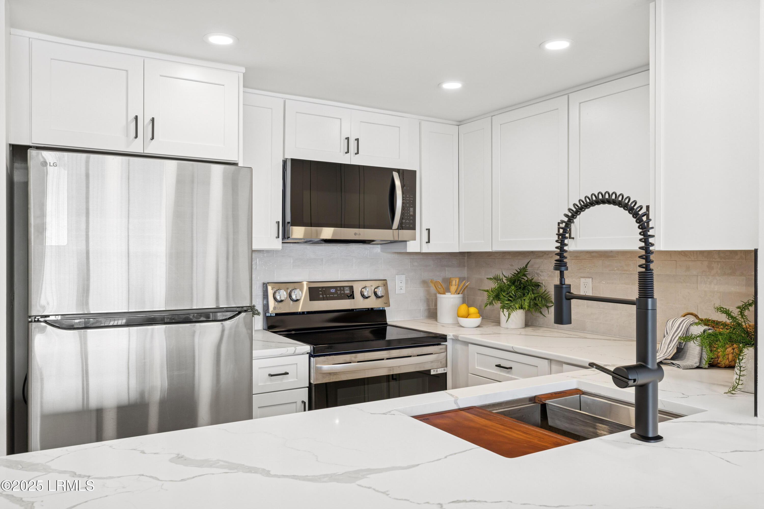 100 Helmsman Way 312