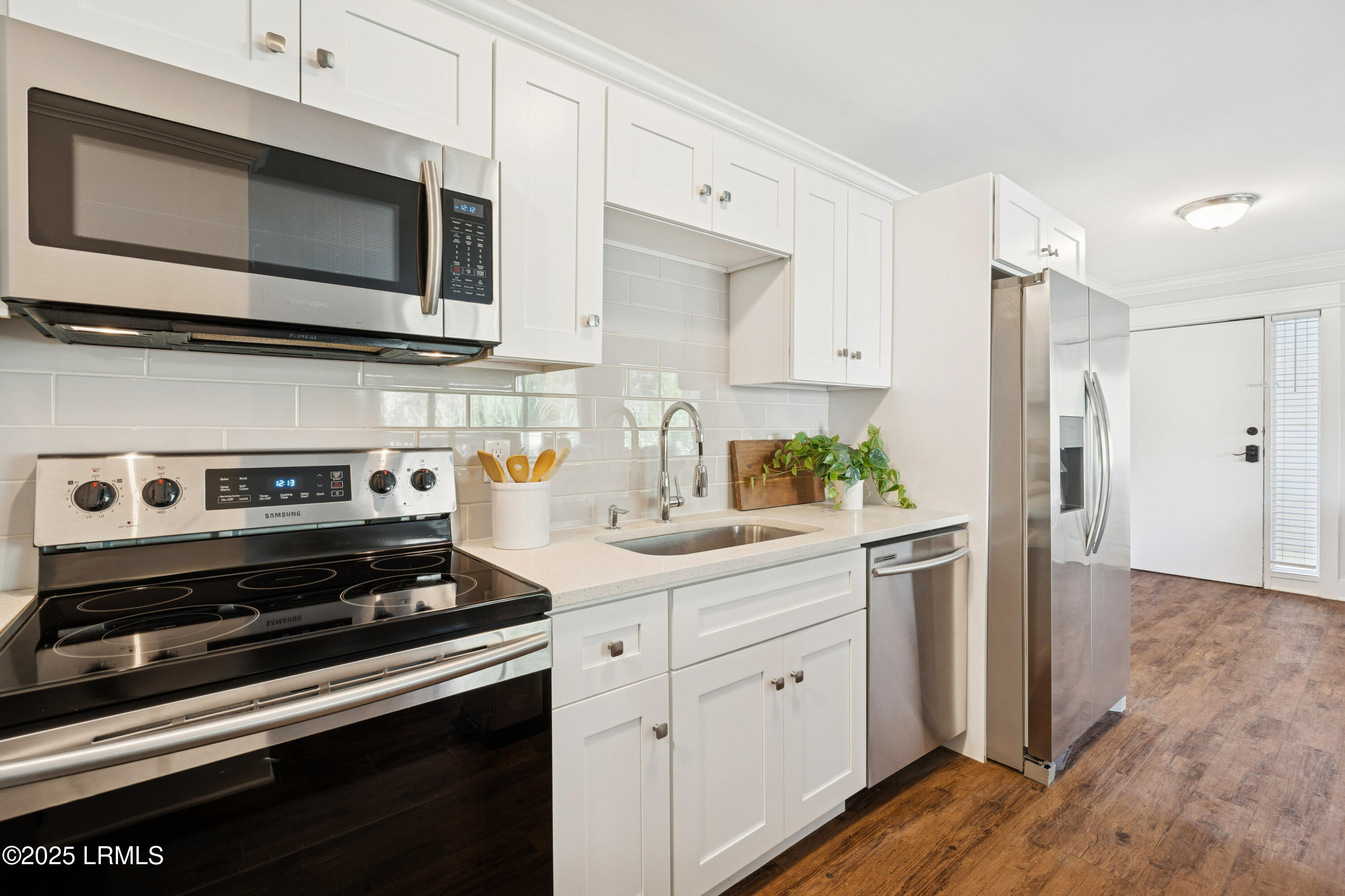 53 Delander Court 18