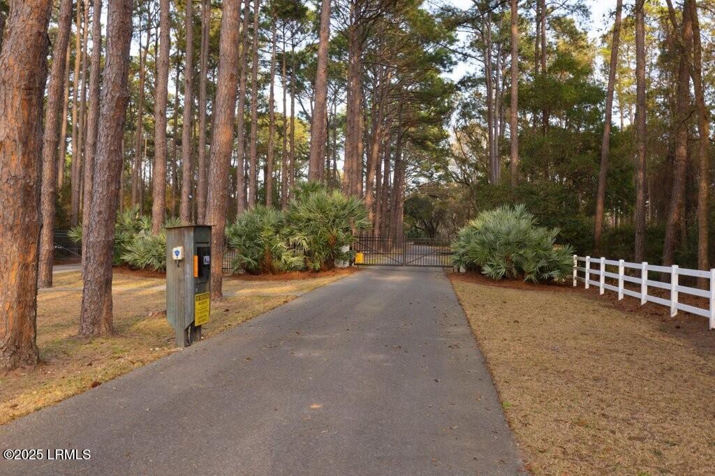 12 Vista Boulevard W, St. Helena Island