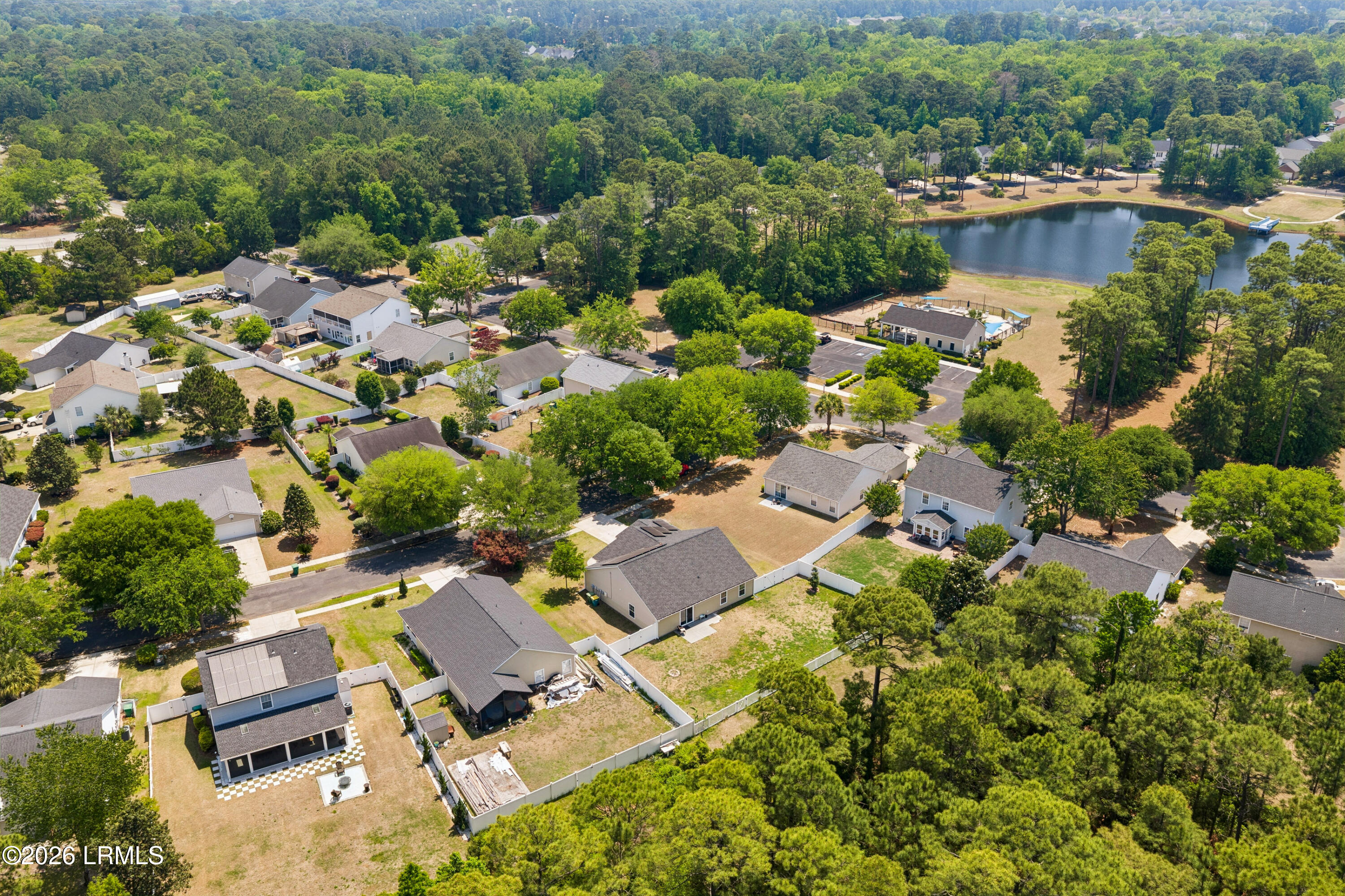 3 Lakeside Drive