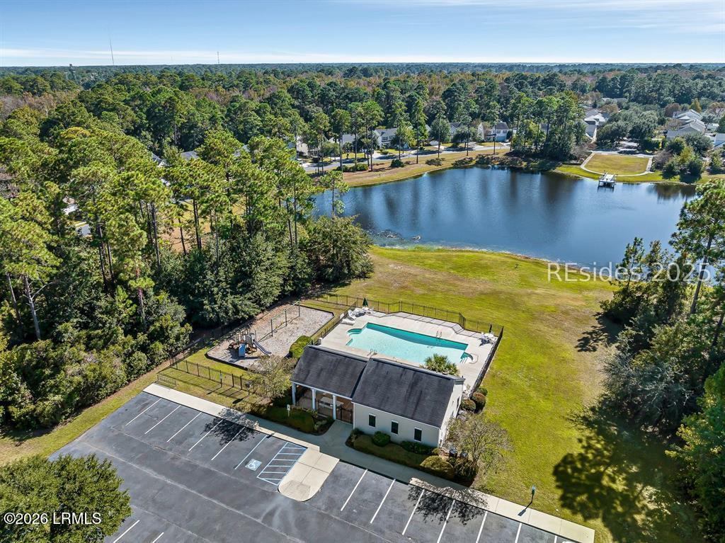 3 Lakeside Drive