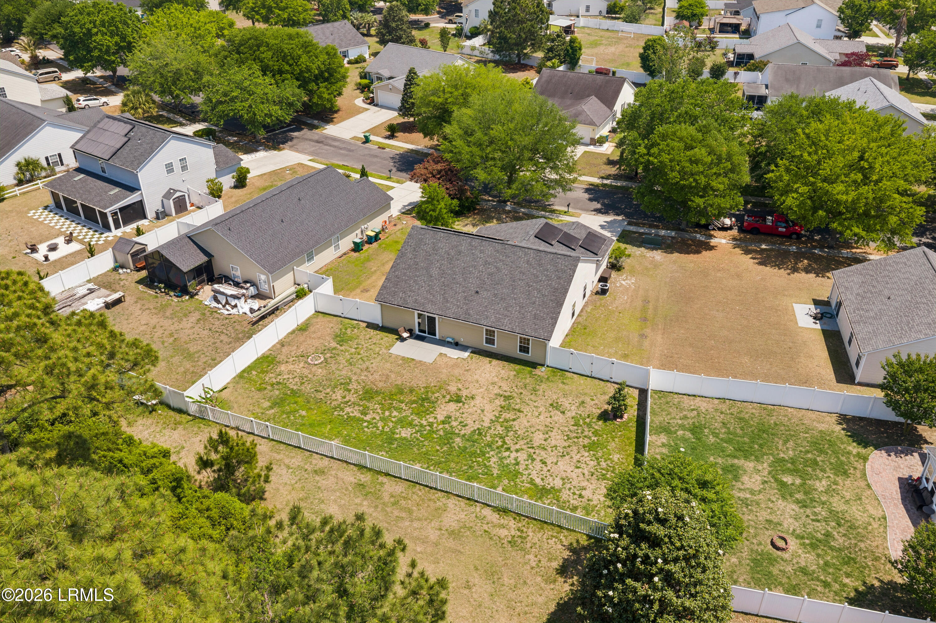3 Lakeside Drive