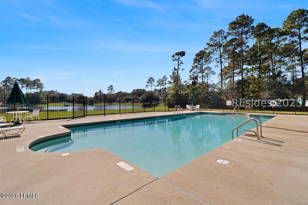 3 Lakeside Drive