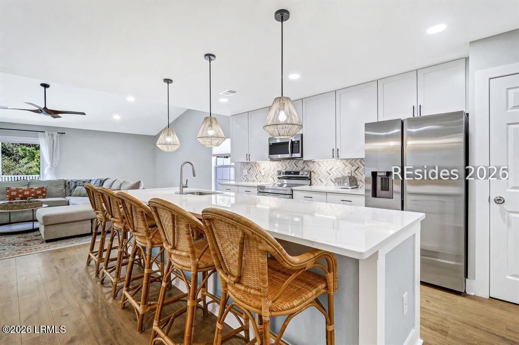 3 Lakeside Drive